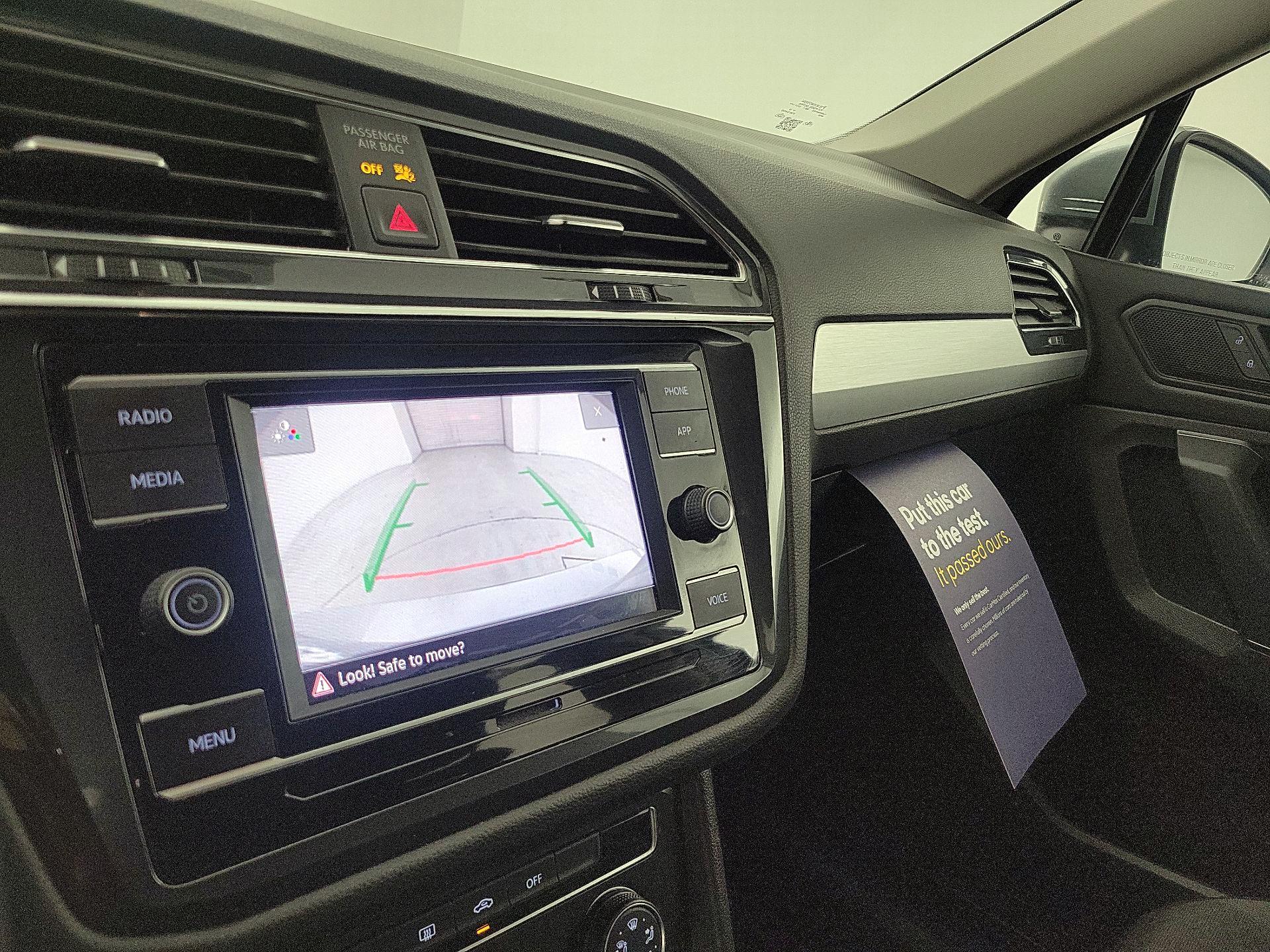 Thumbnail: 2020 Volkswagen Tiguan - 14