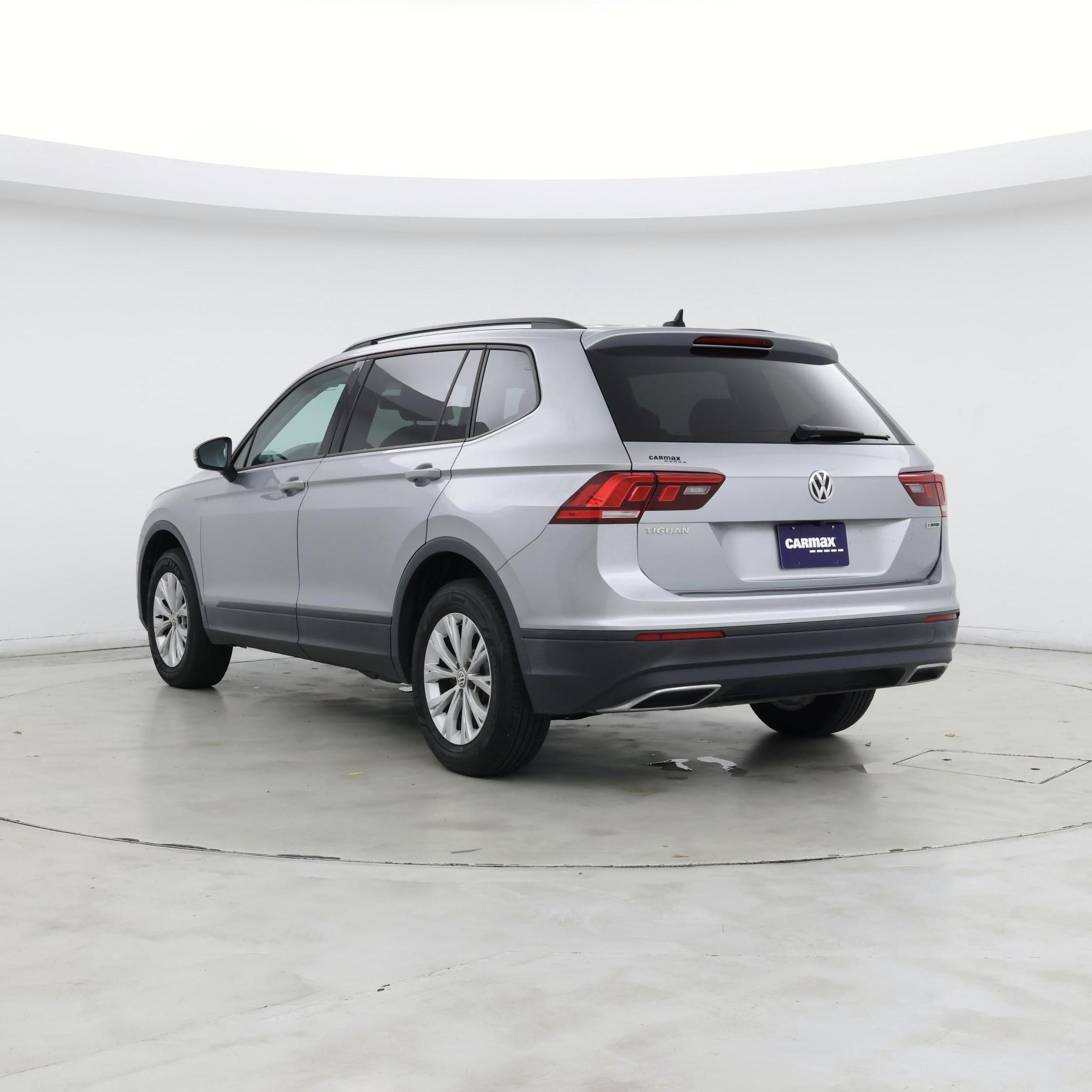 Thumbnail: 2020 Volkswagen Tiguan - 2
