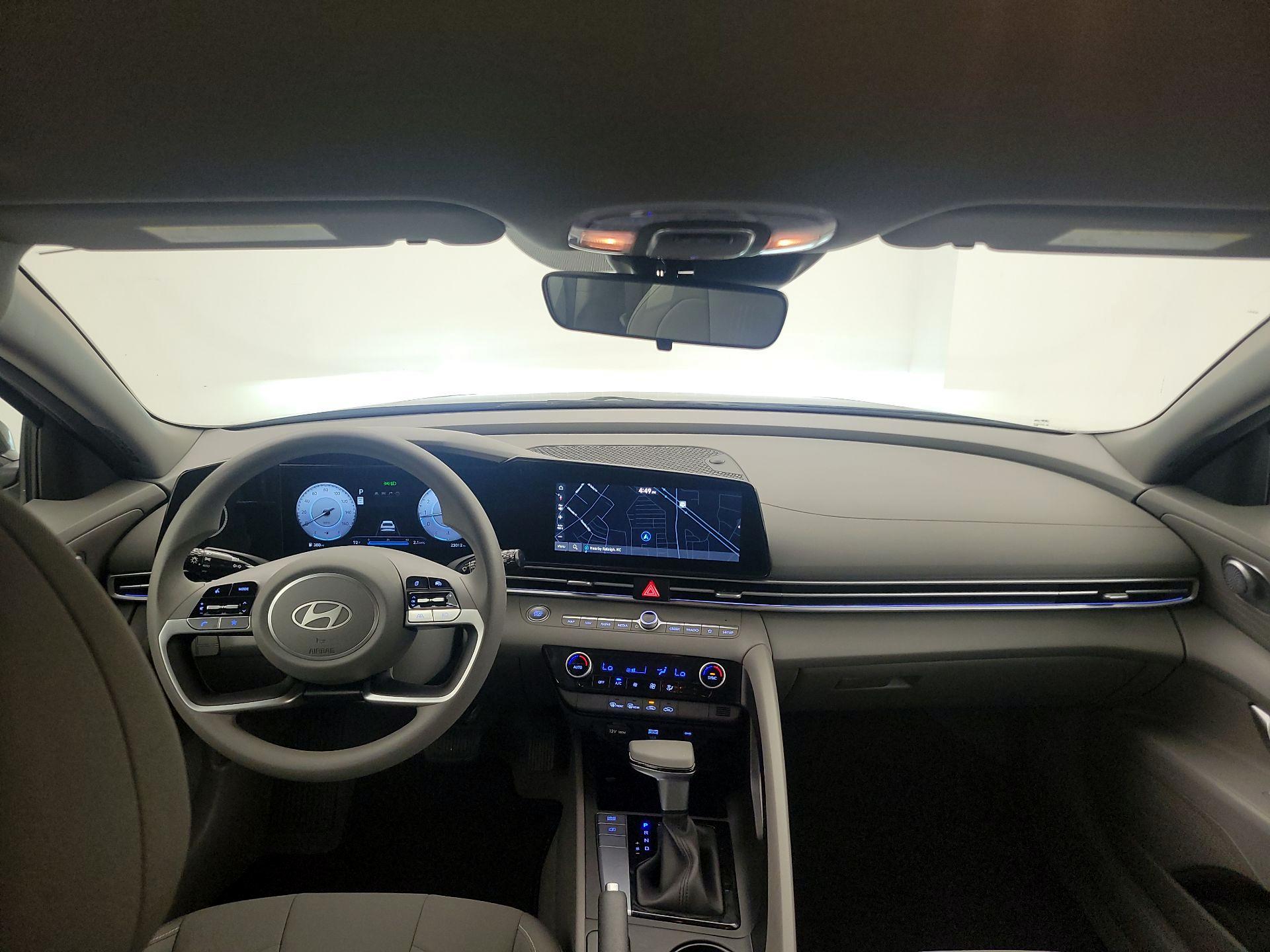 Thumbnail: 2024 Hyundai Elantra - 9