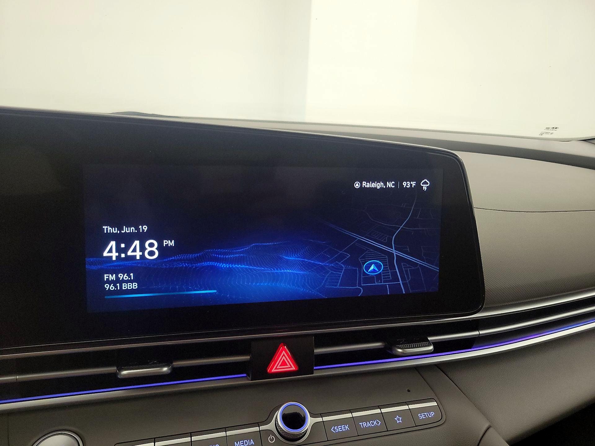 Thumbnail: 2024 Hyundai Elantra - 16