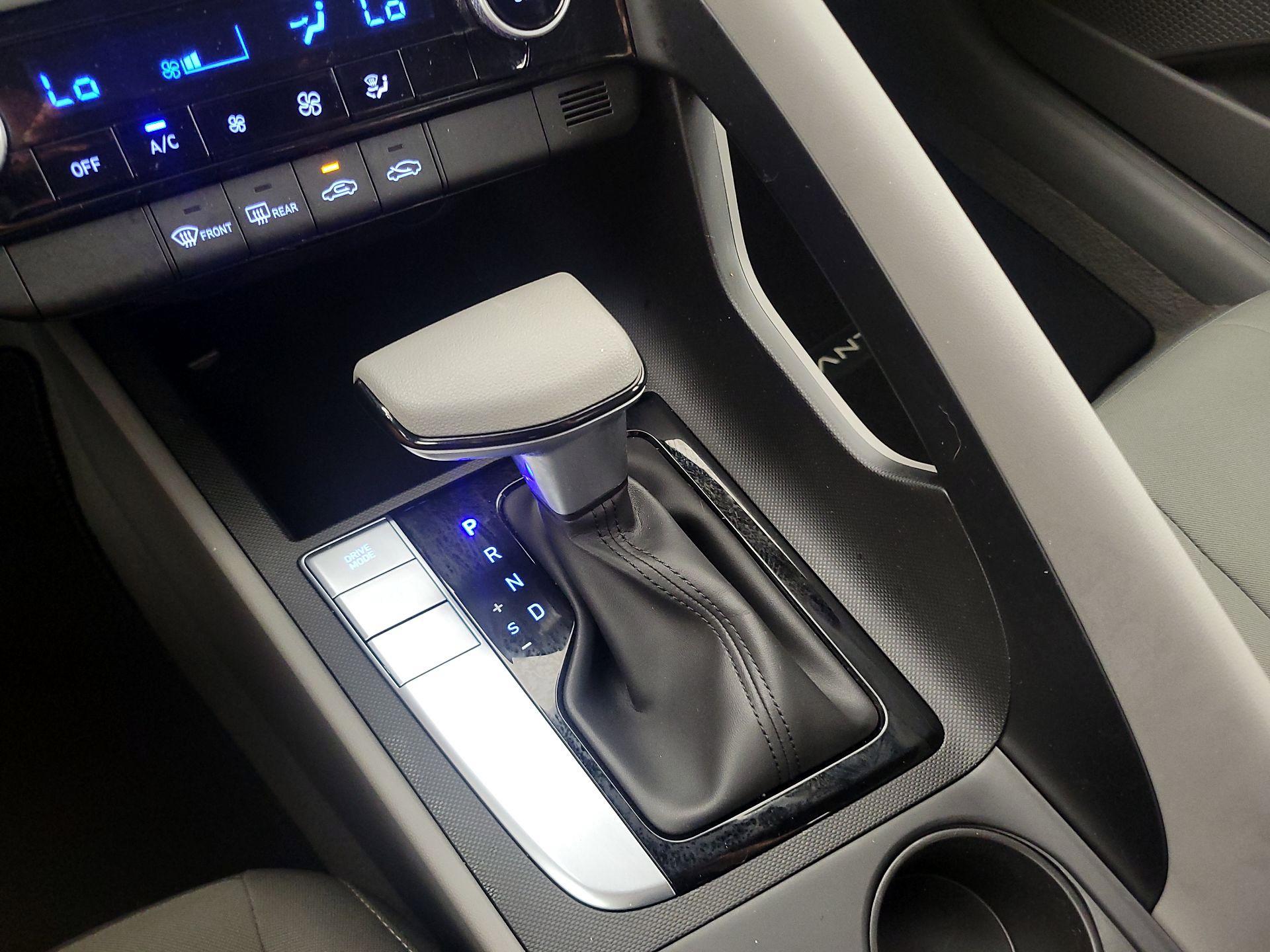 Thumbnail: 2024 Hyundai Elantra - 18