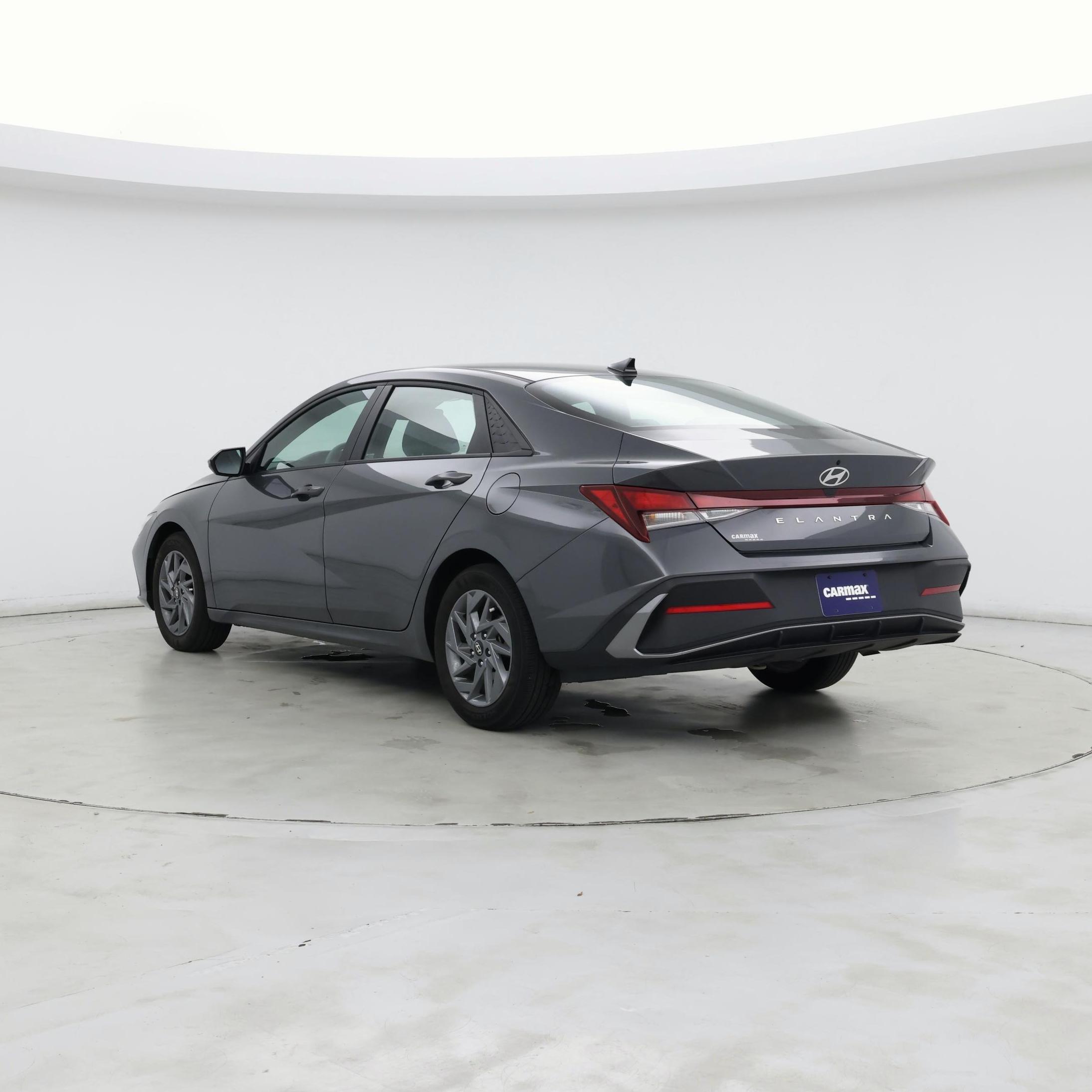 Thumbnail: 2024 Hyundai Elantra - 2