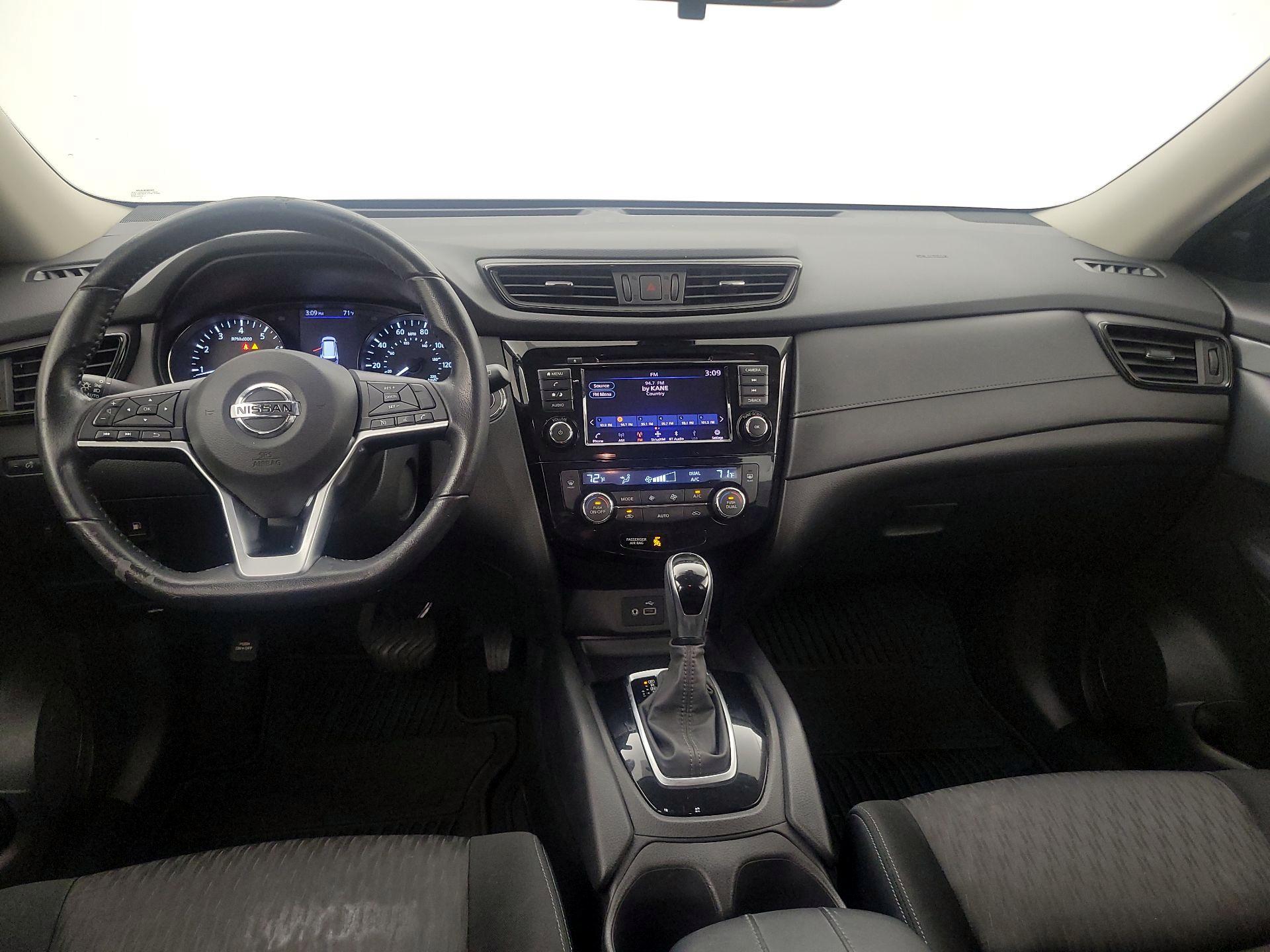 Thumbnail: 2020 Nissan Rogue - 9