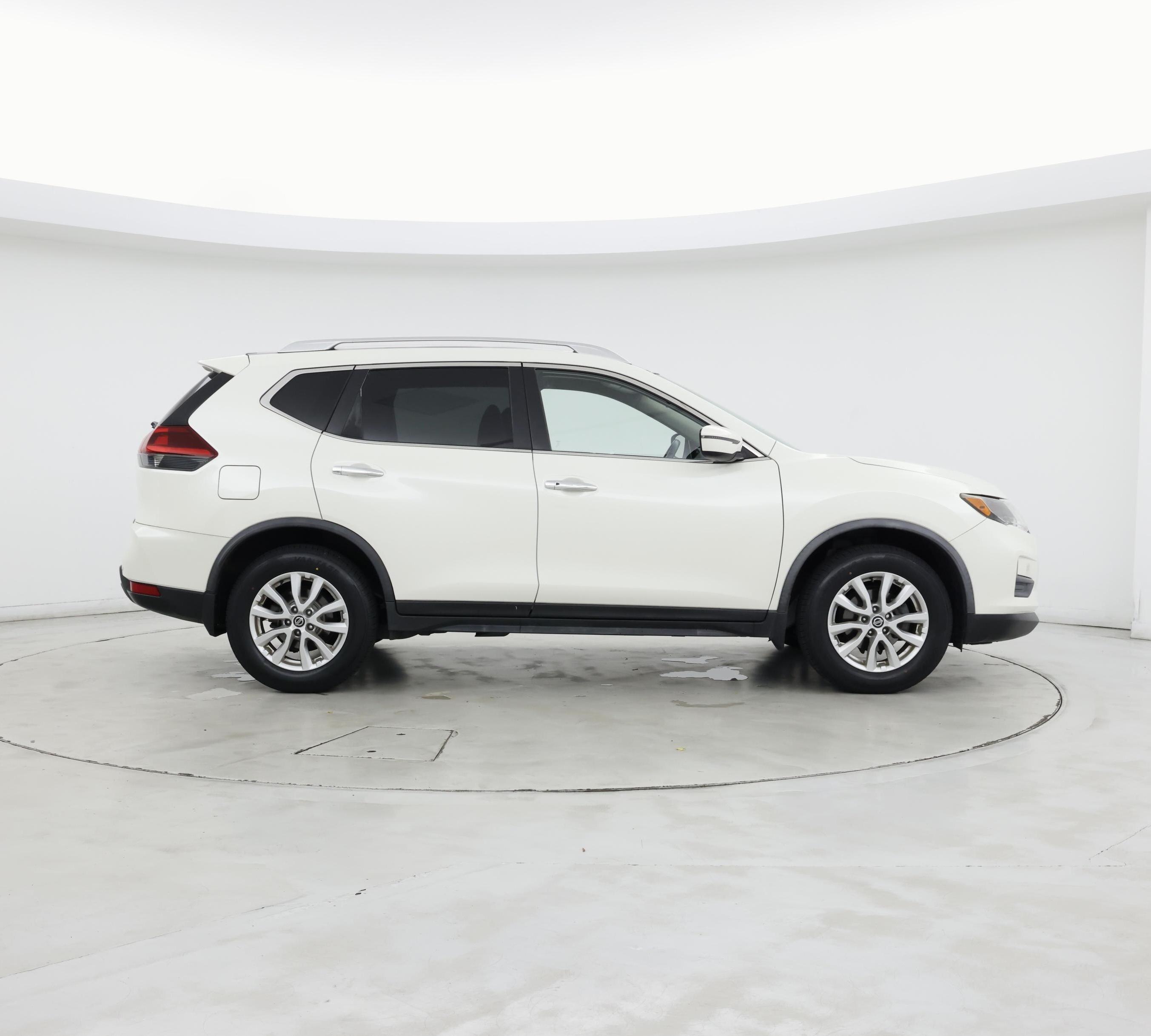 Thumbnail: 2020 Nissan Rogue - 7