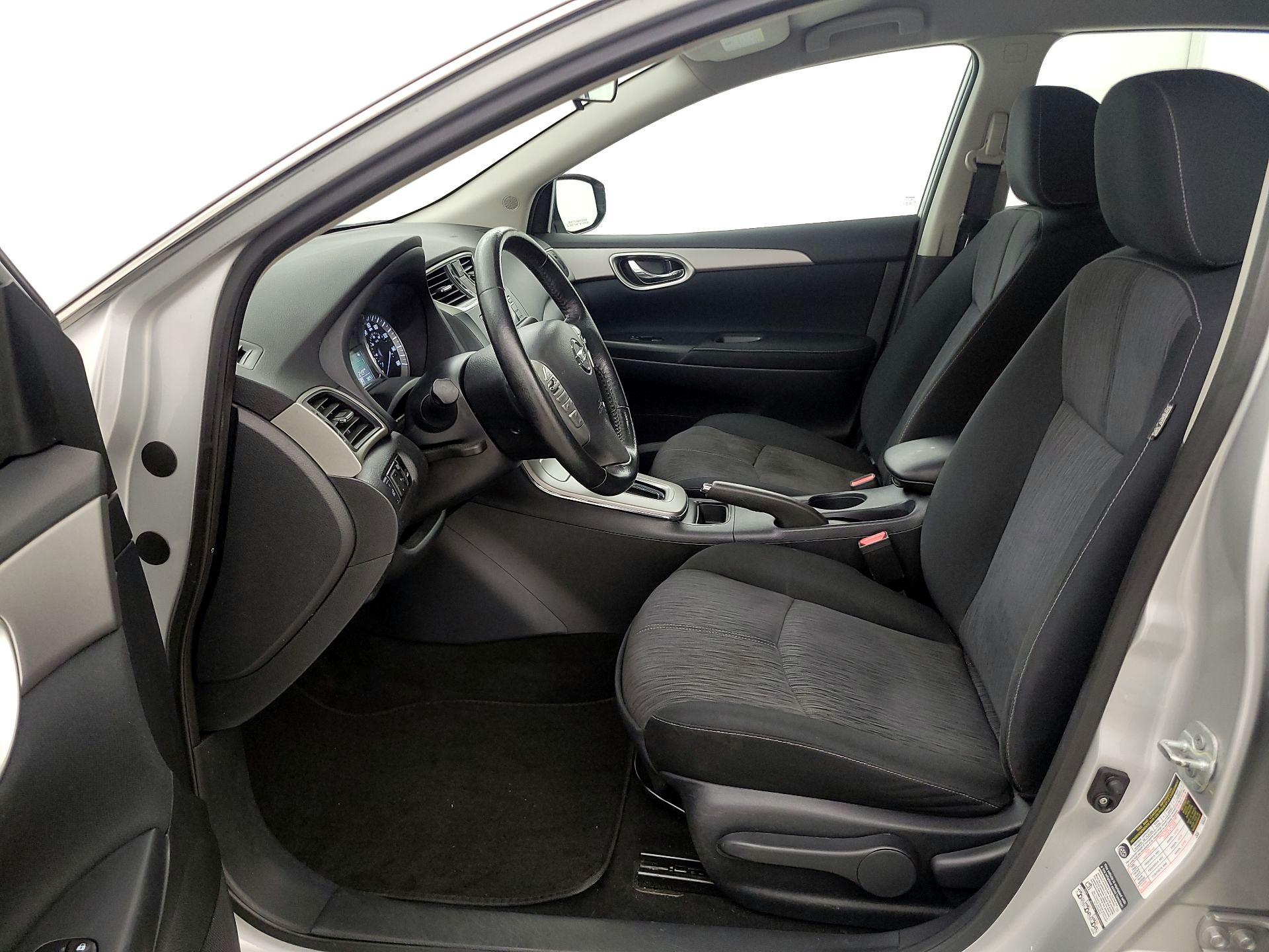 Thumbnail: 2015 Nissan Sentra - 11