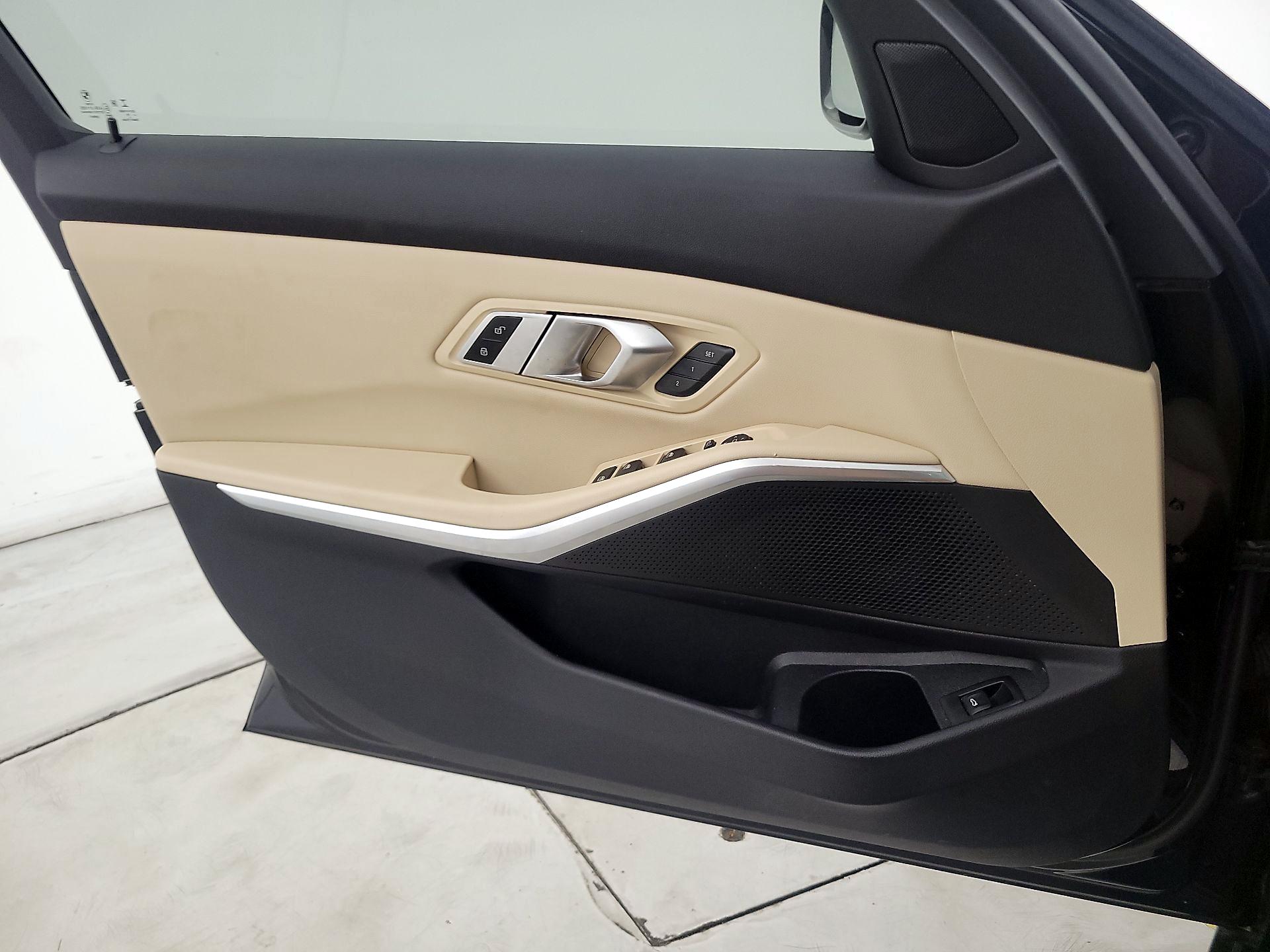 Thumbnail: 2020 BMW 3 Series - 12