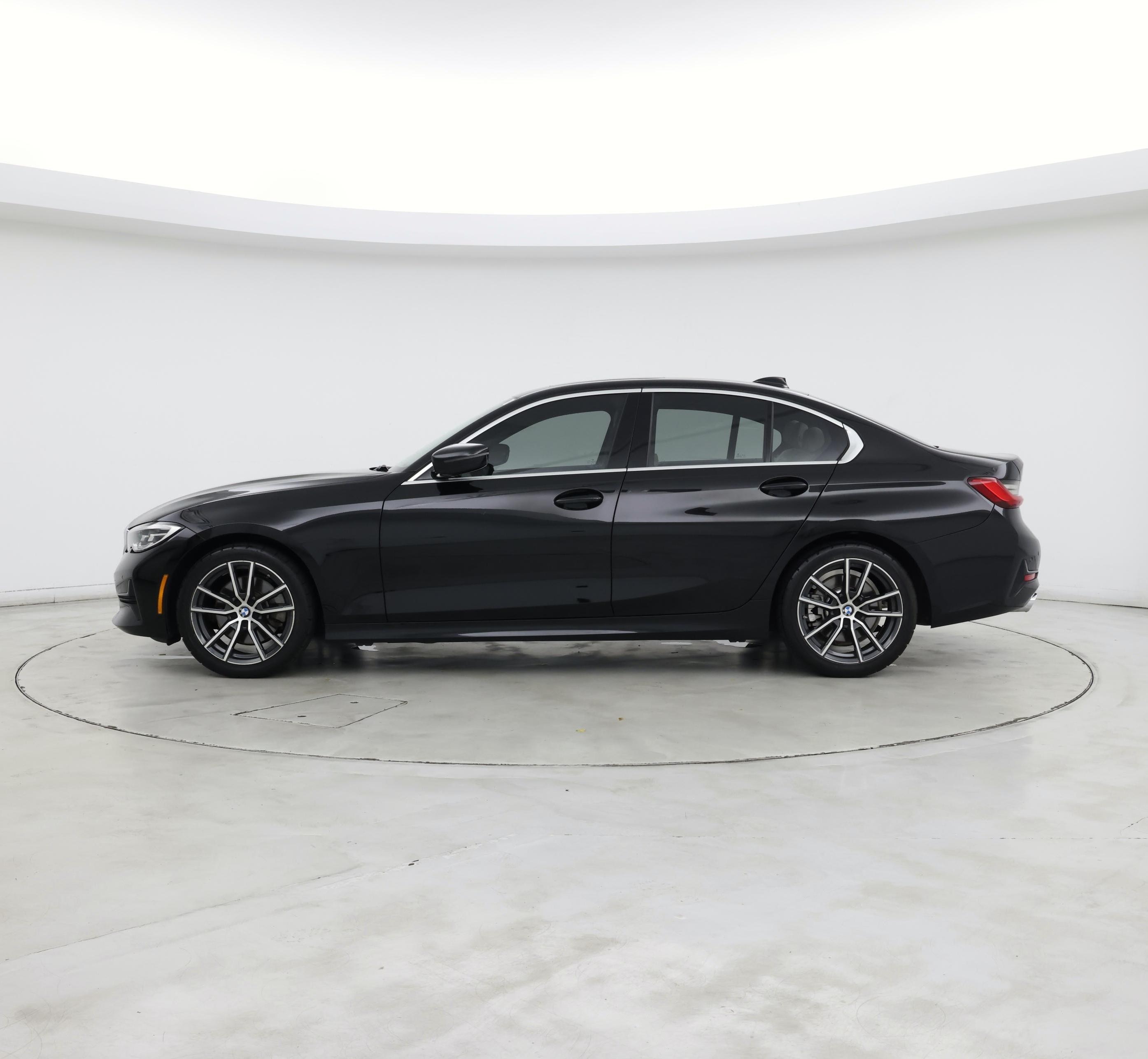 Thumbnail: 2020 BMW 3 Series - 3