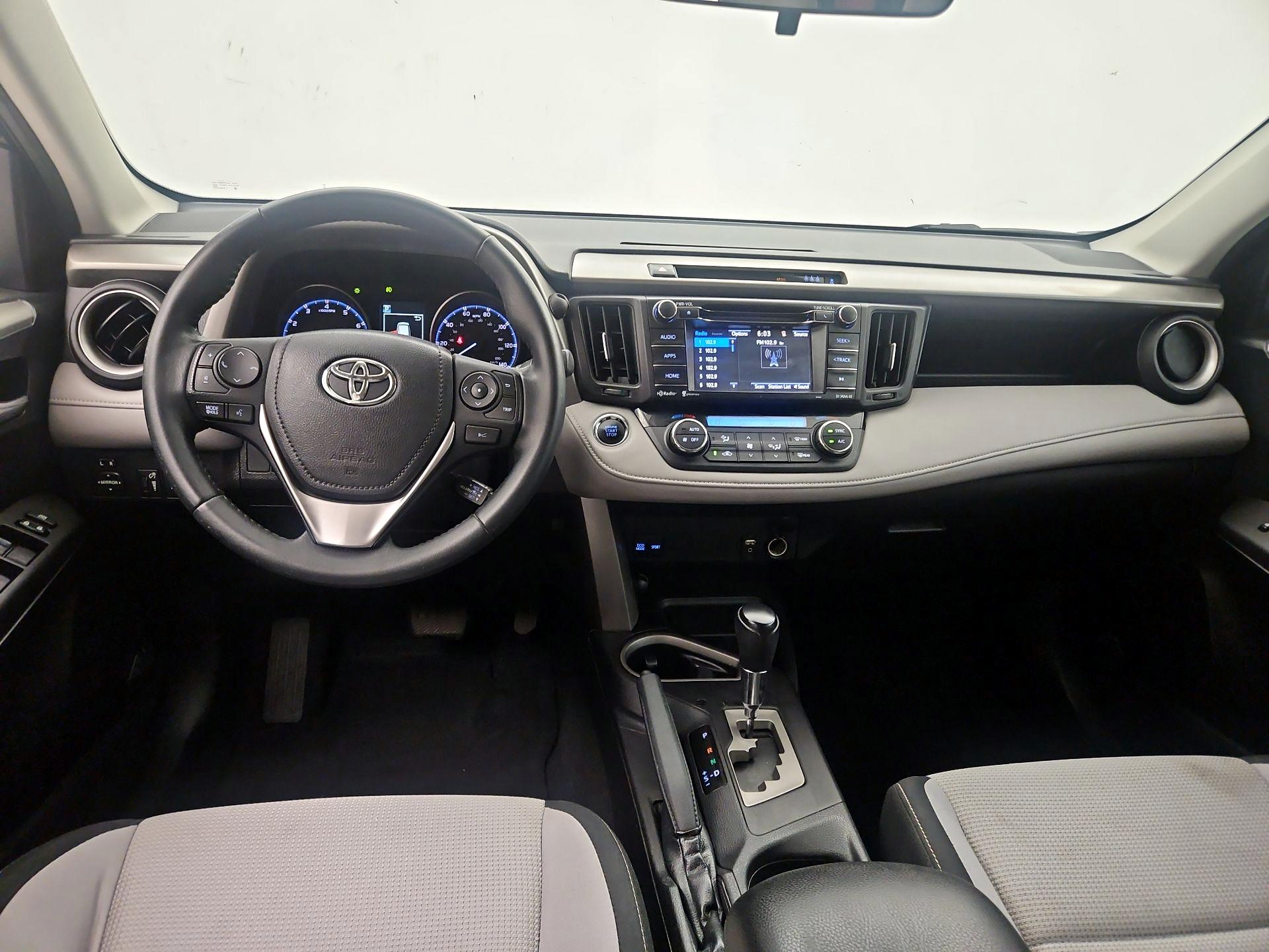 Thumbnail: 2017 Toyota RAV4 - 9