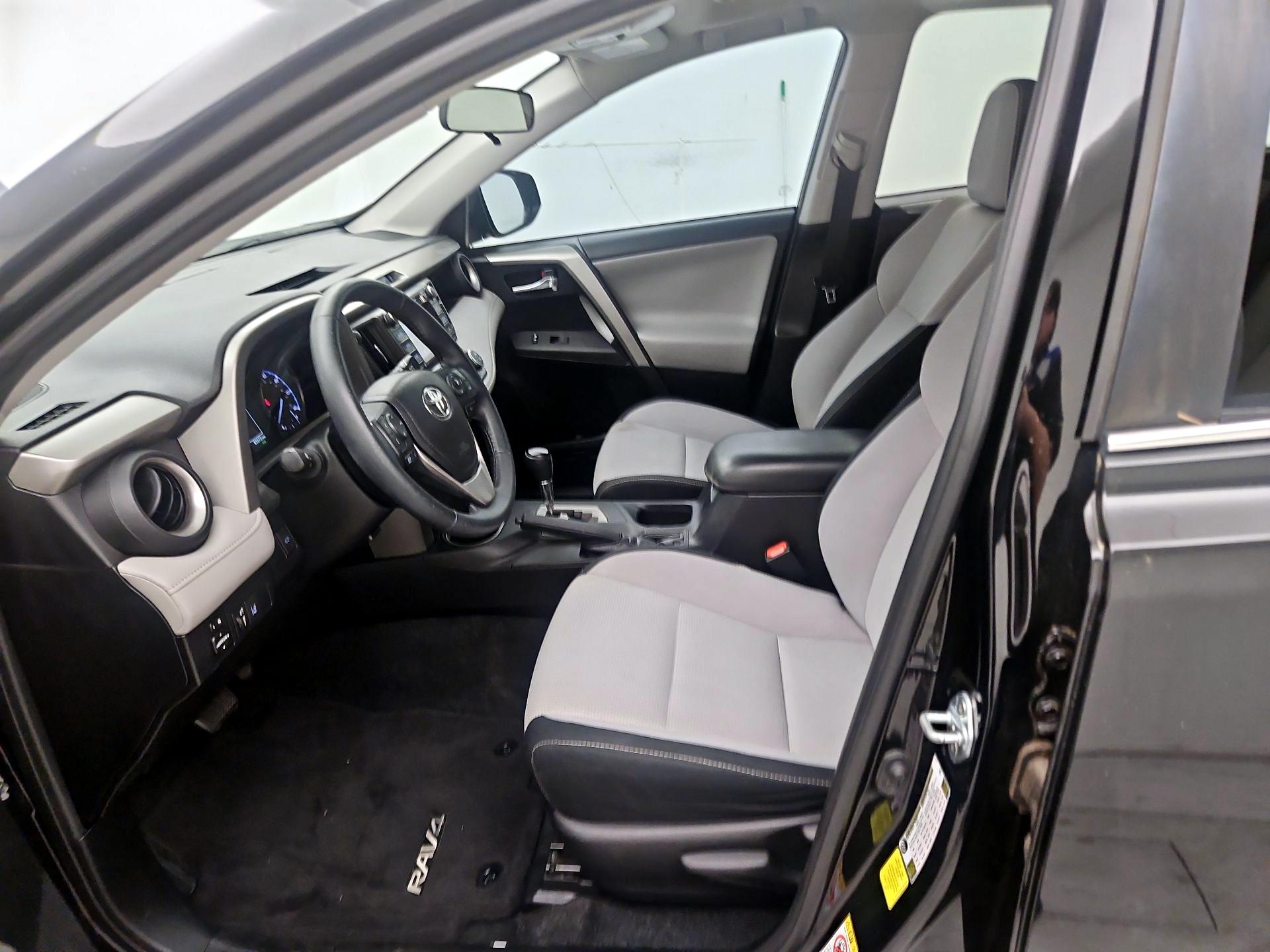 Thumbnail: 2017 Toyota RAV4 - 11