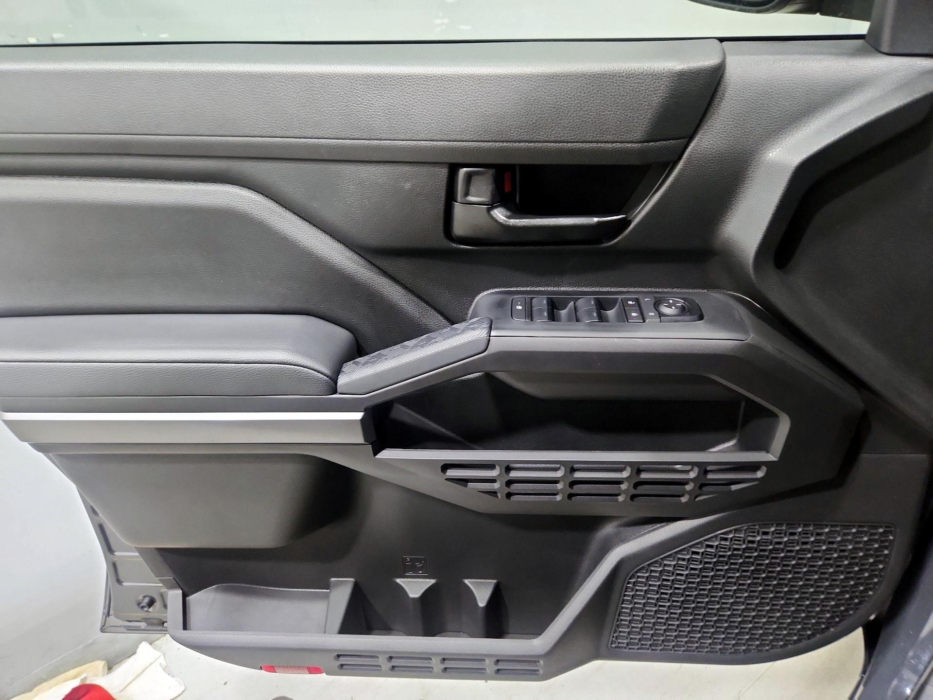 Thumbnail: 2025 Toyota Tacoma - 12
