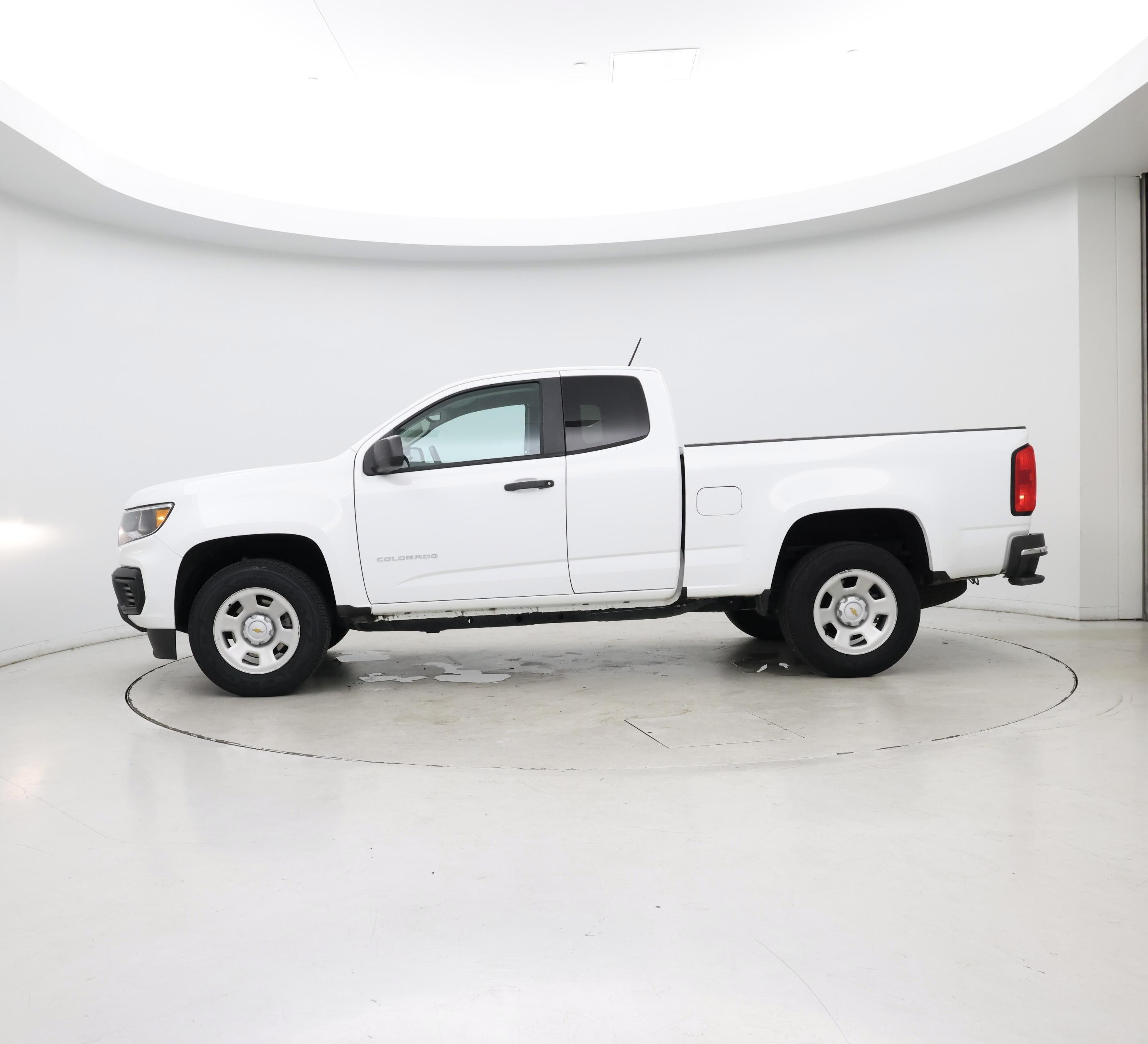 Thumbnail: 2022 Chevrolet Colorado - 3