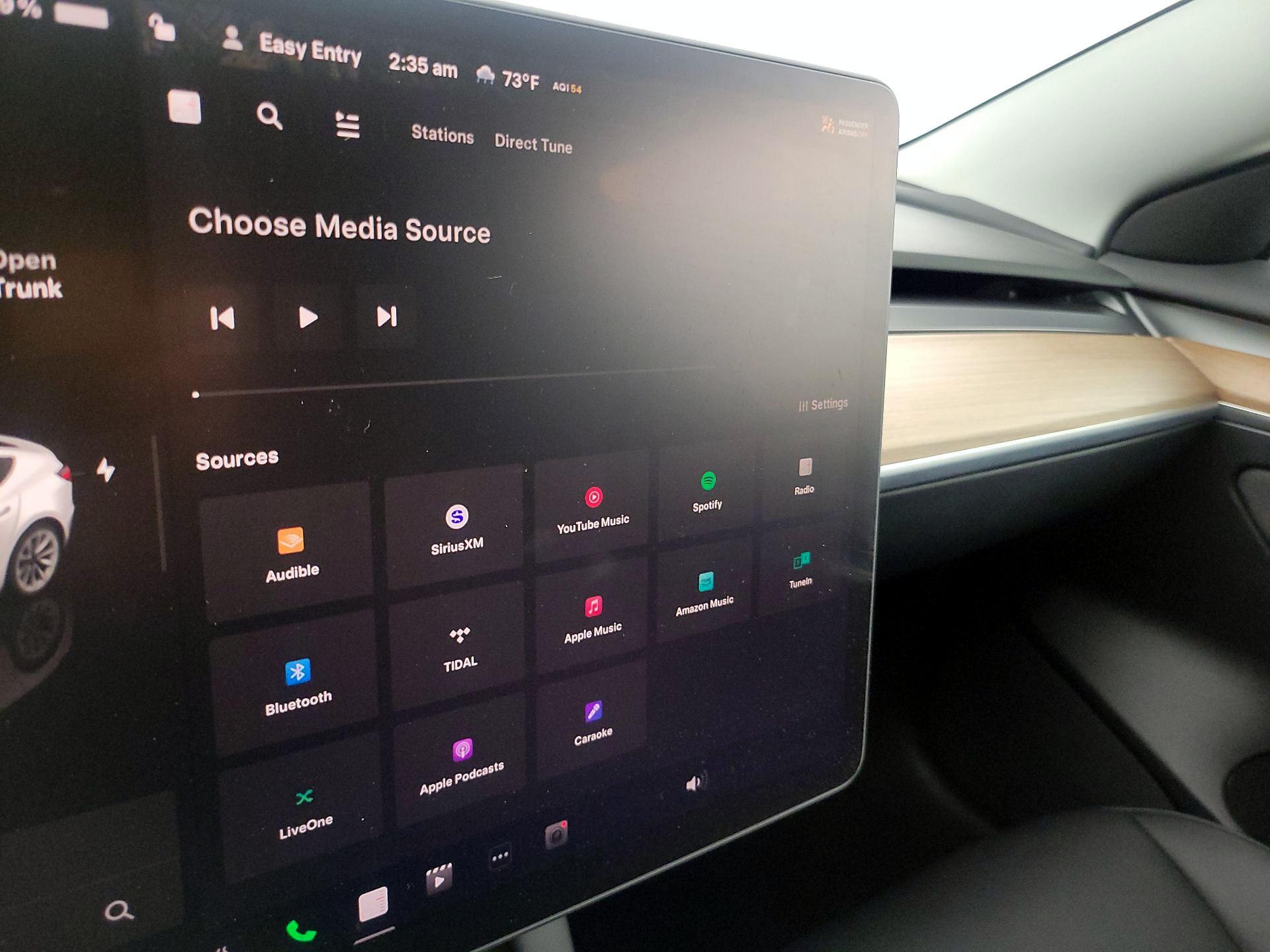 Thumbnail: 2023 Tesla Model 3 - 15