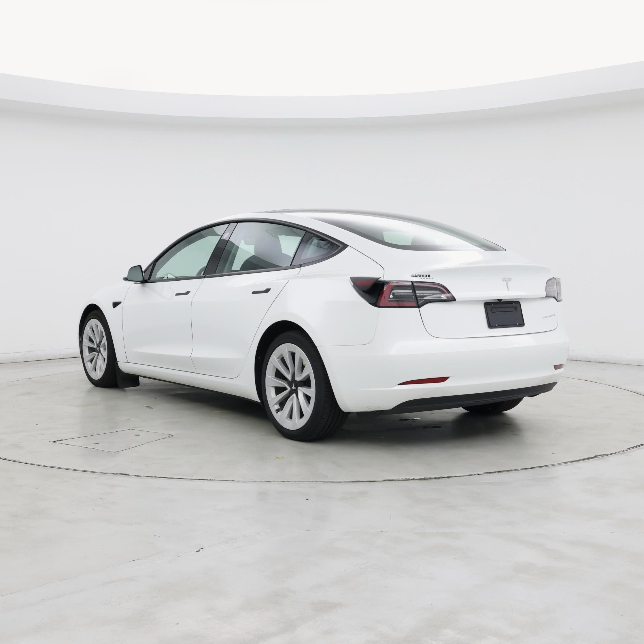 Thumbnail: 2023 Tesla Model 3 - 2