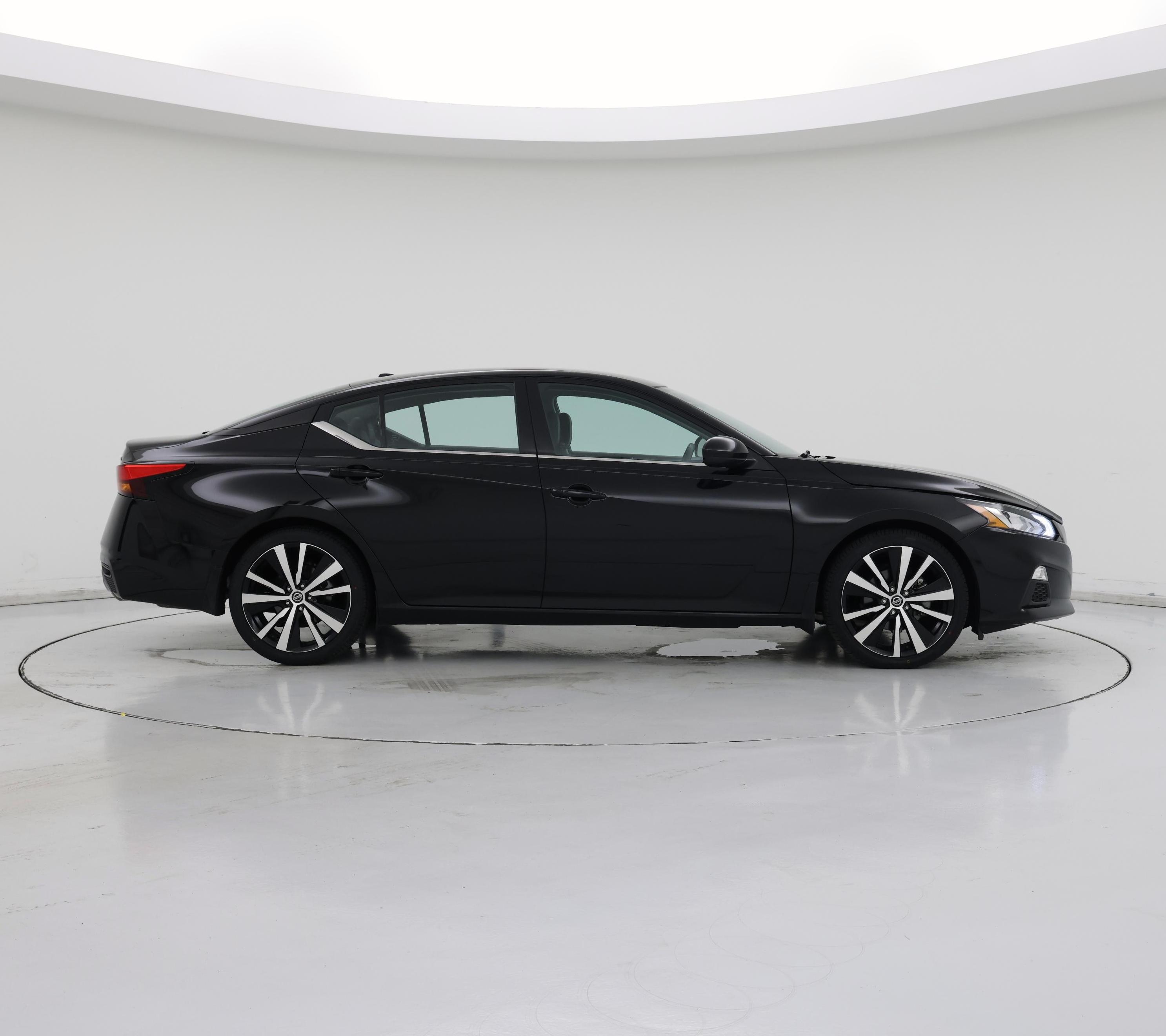 Thumbnail: 2021 Nissan Altima - 7