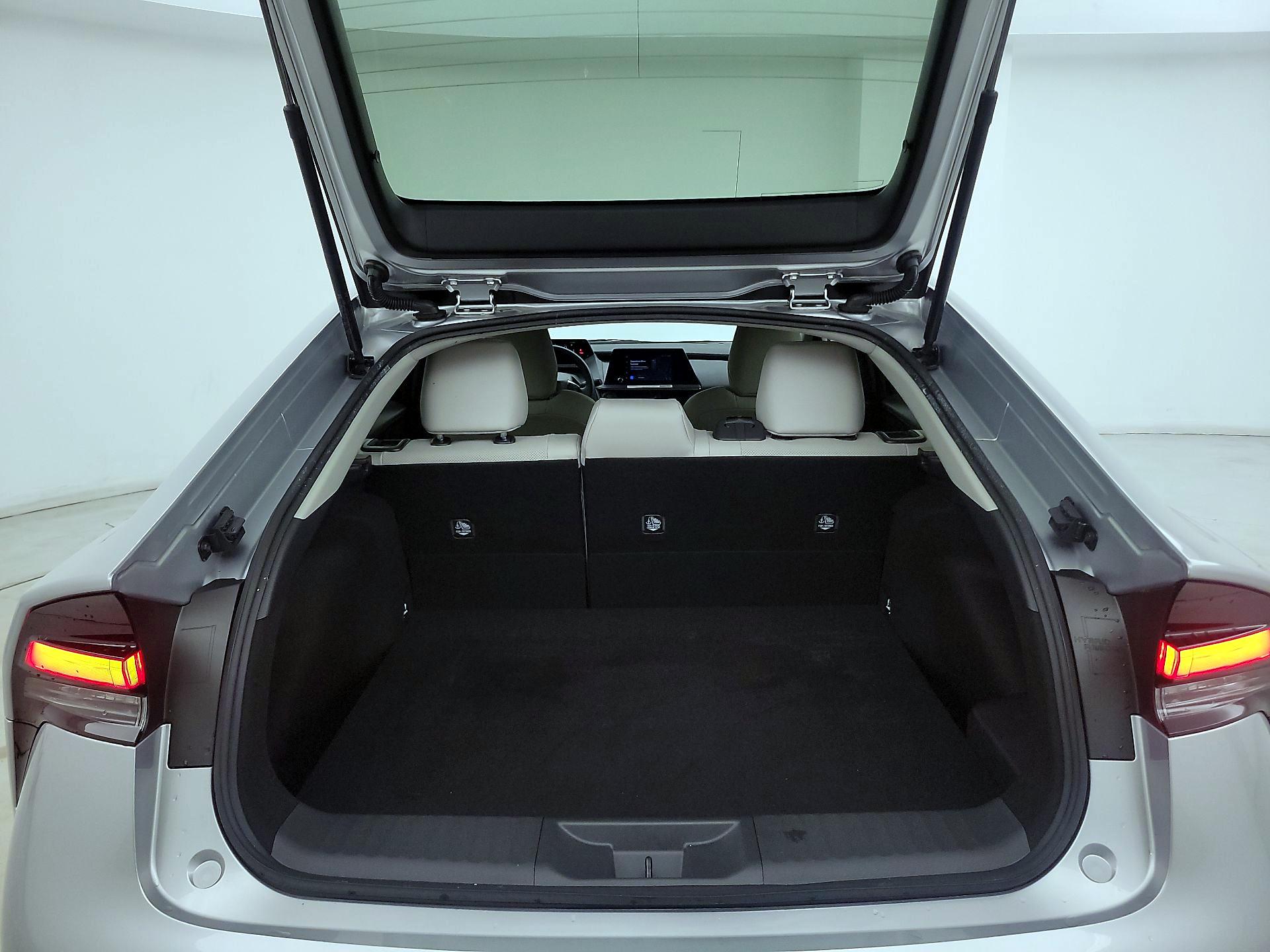 Thumbnail: 2024 Toyota Prius - 20