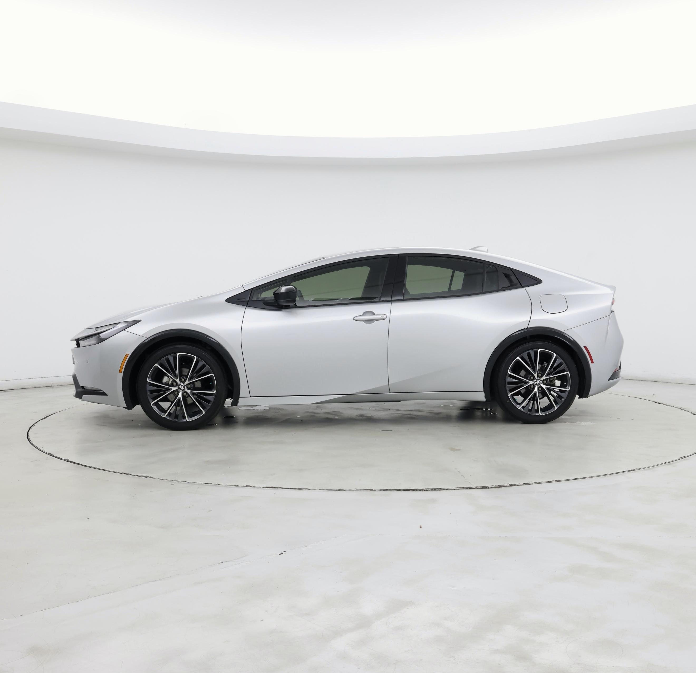 Thumbnail: 2024 Toyota Prius - 3