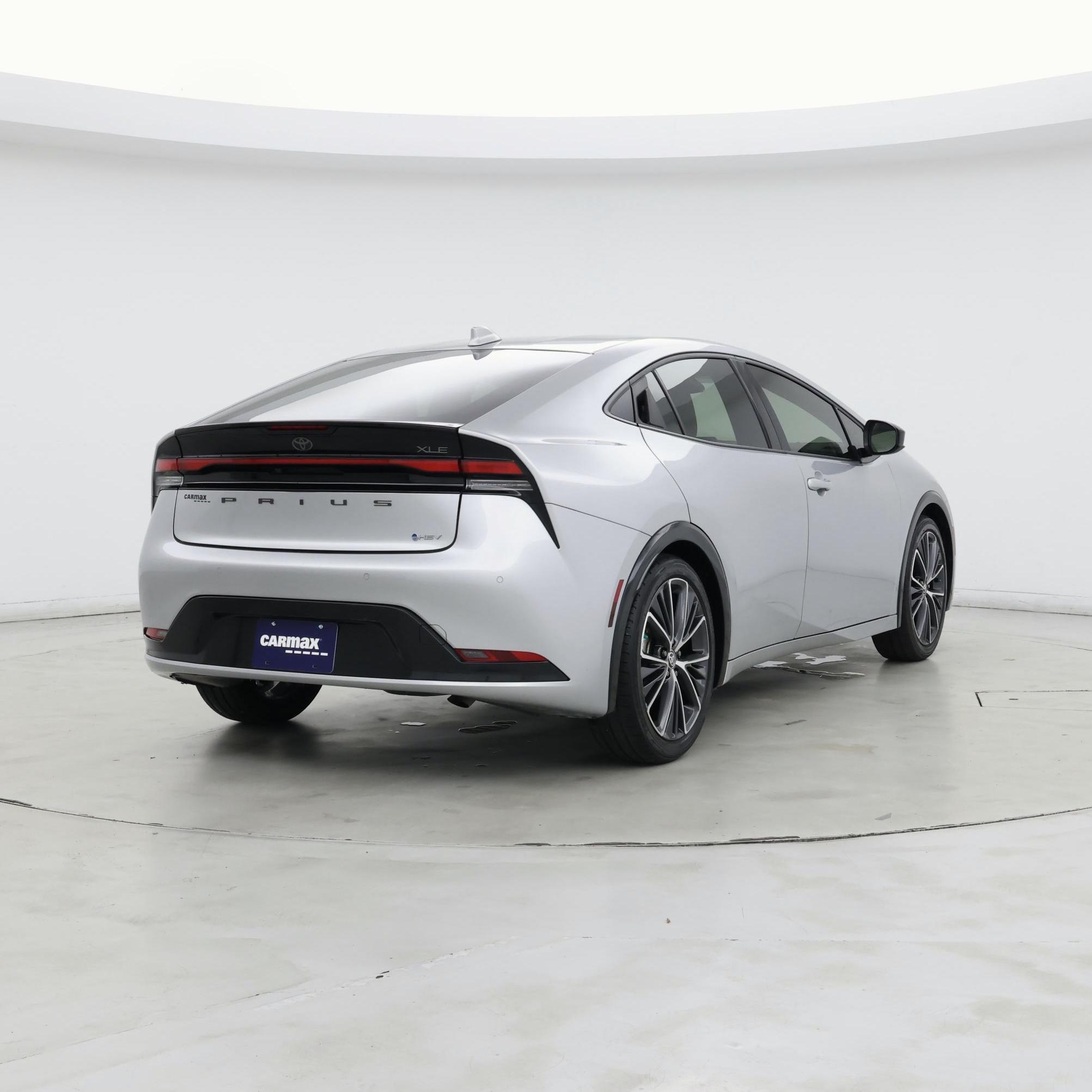 Thumbnail: 2024 Toyota Prius - 8