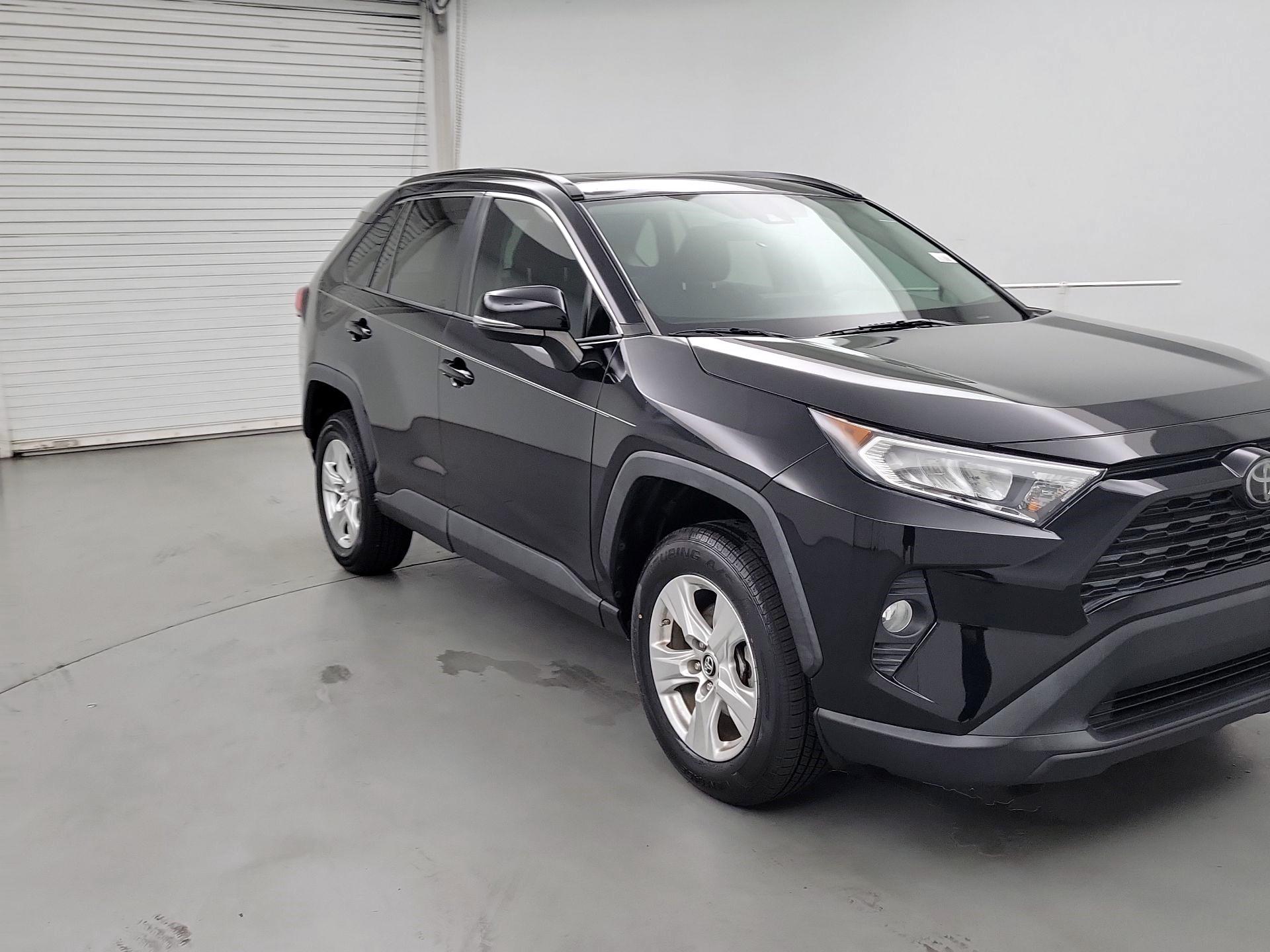 Thumbnail: 2019 Toyota RAV4 - 1