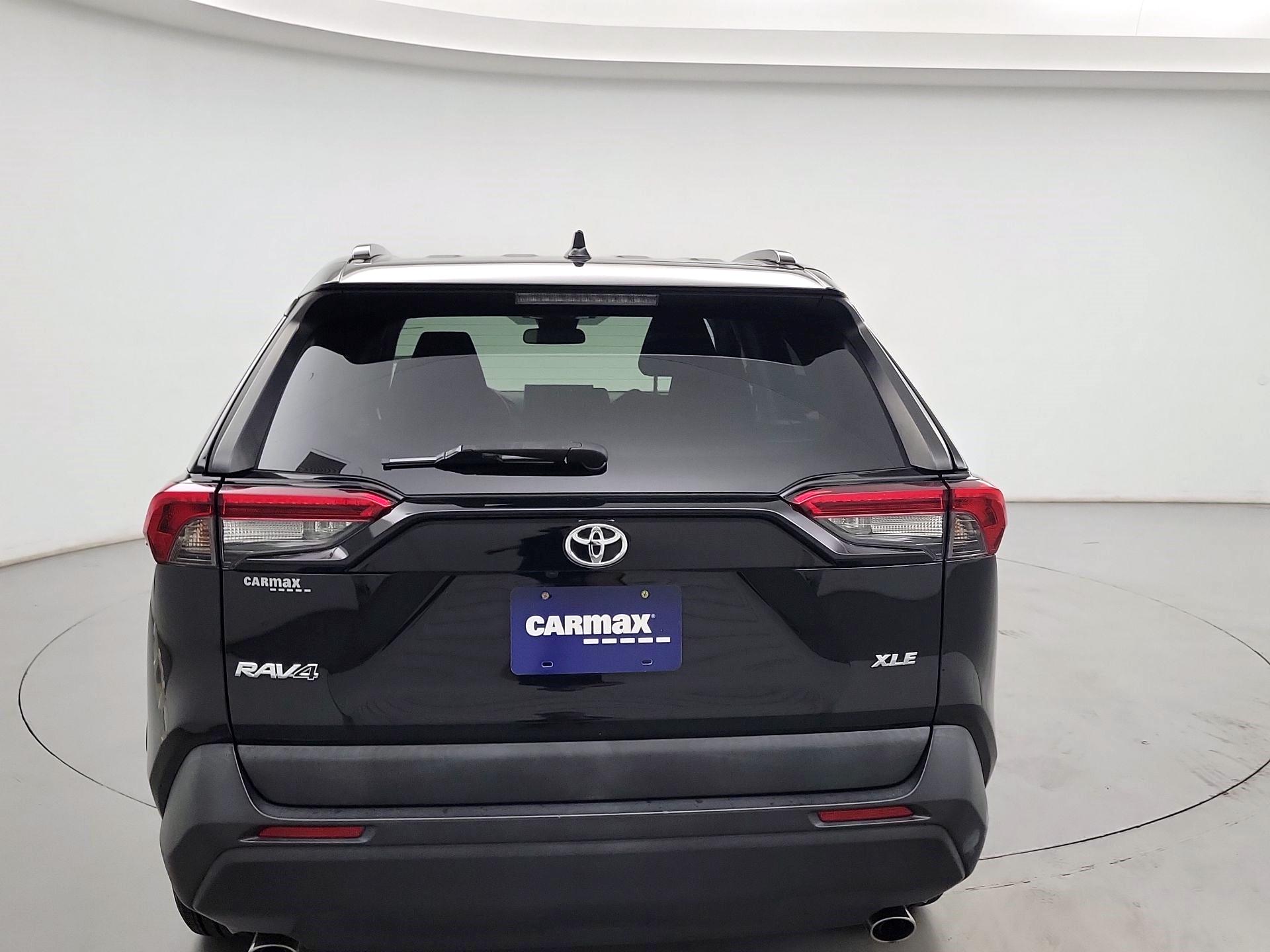 Thumbnail: 2019 Toyota RAV4 - 6