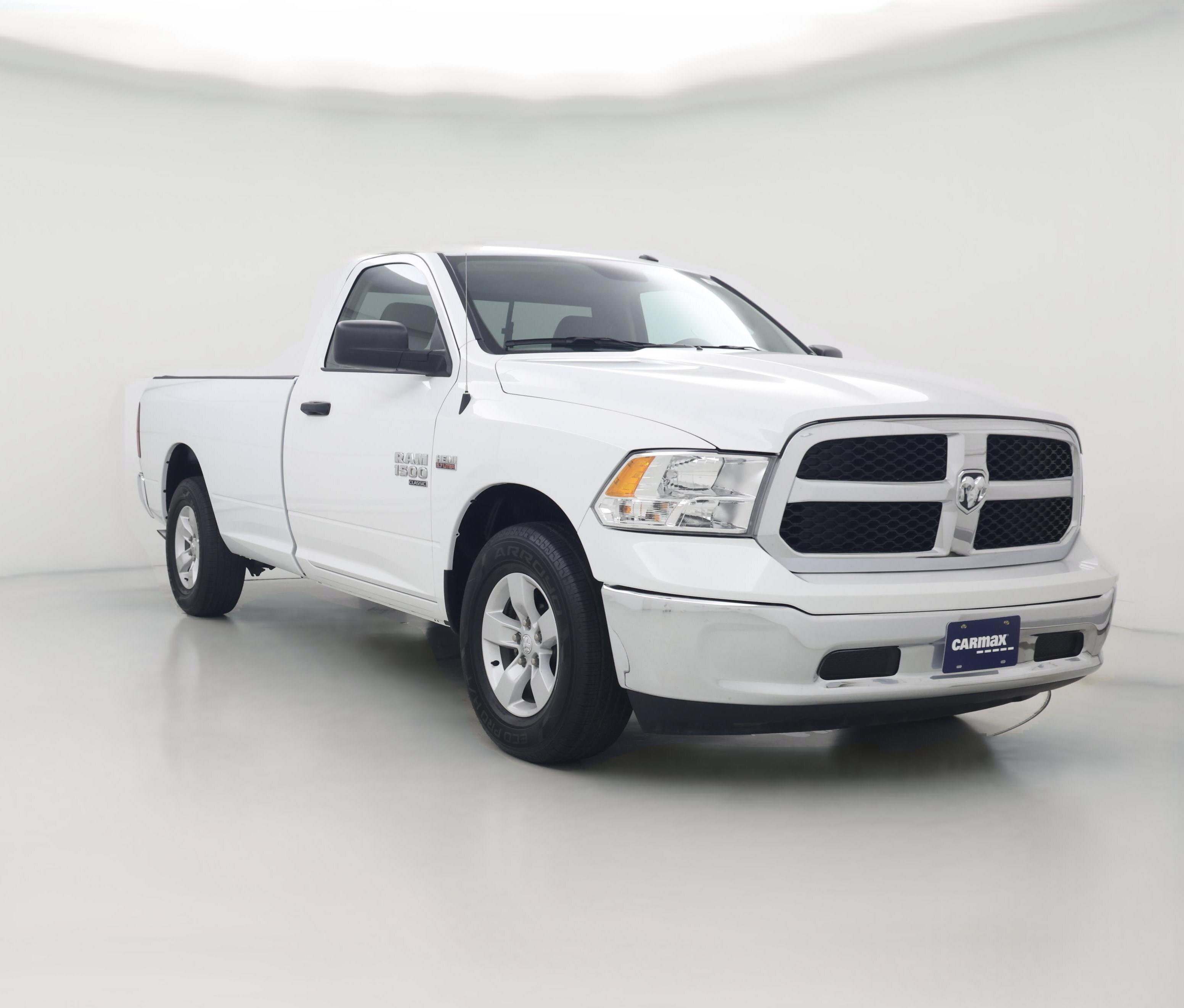 Thumbnail: 2019 RAM 1500 Classic - 1