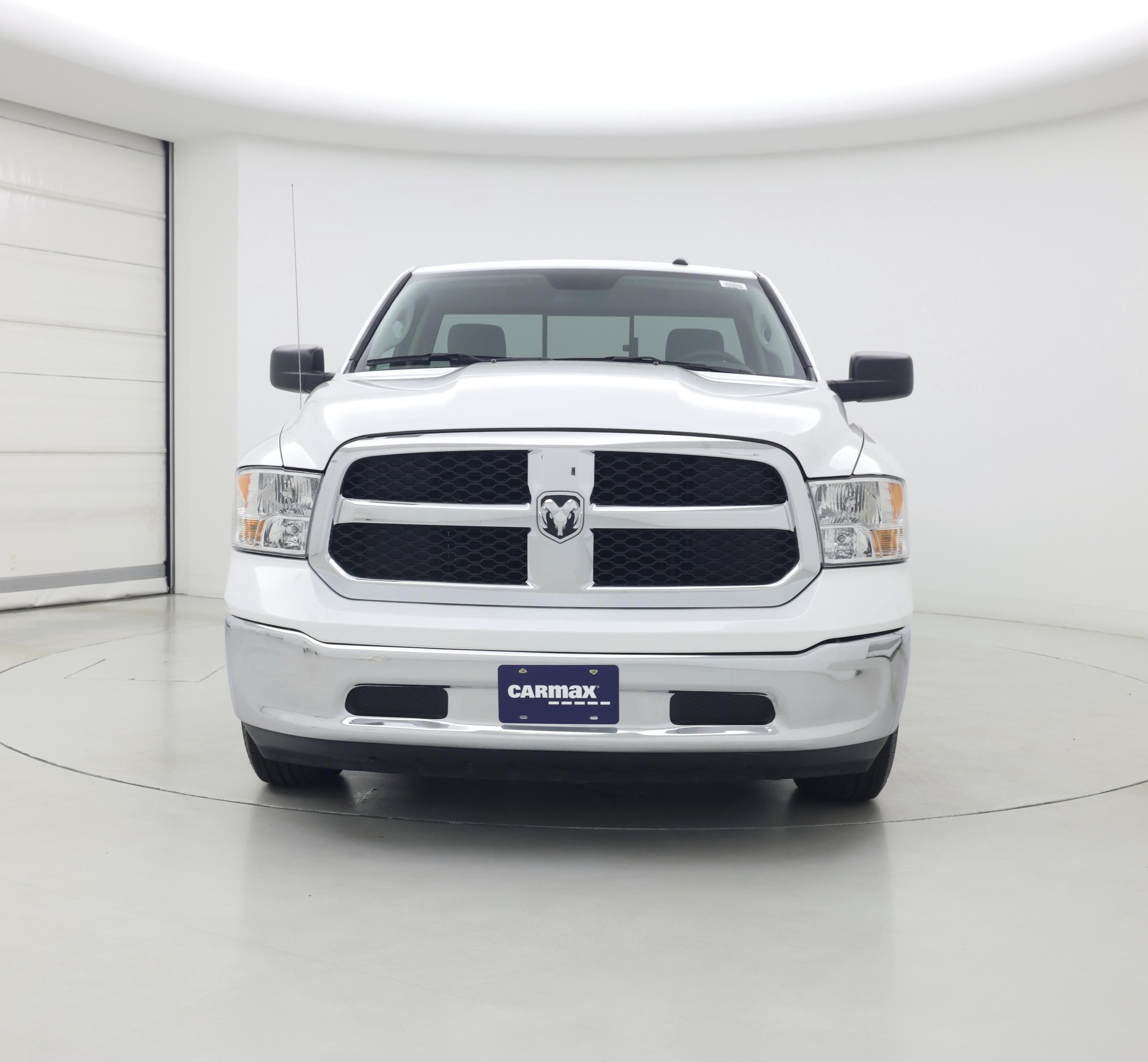 Thumbnail: 2019 RAM 1500 Classic - 5