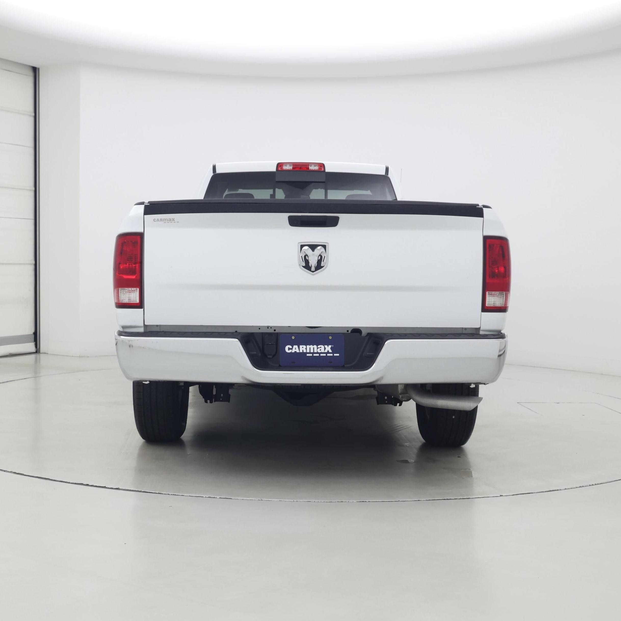Thumbnail: 2019 RAM 1500 Classic - 6