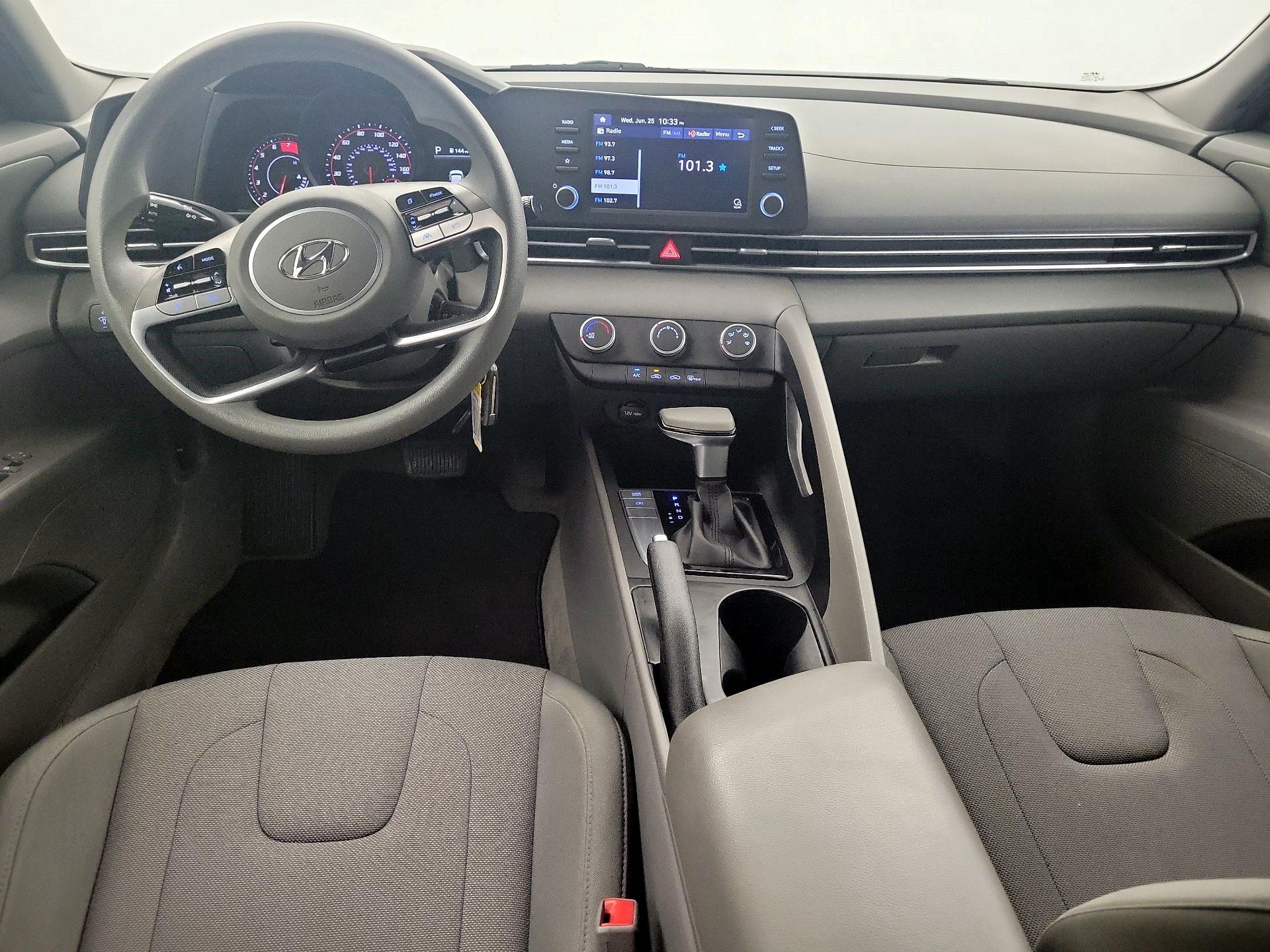 Thumbnail: 2021 Hyundai Elantra - 8