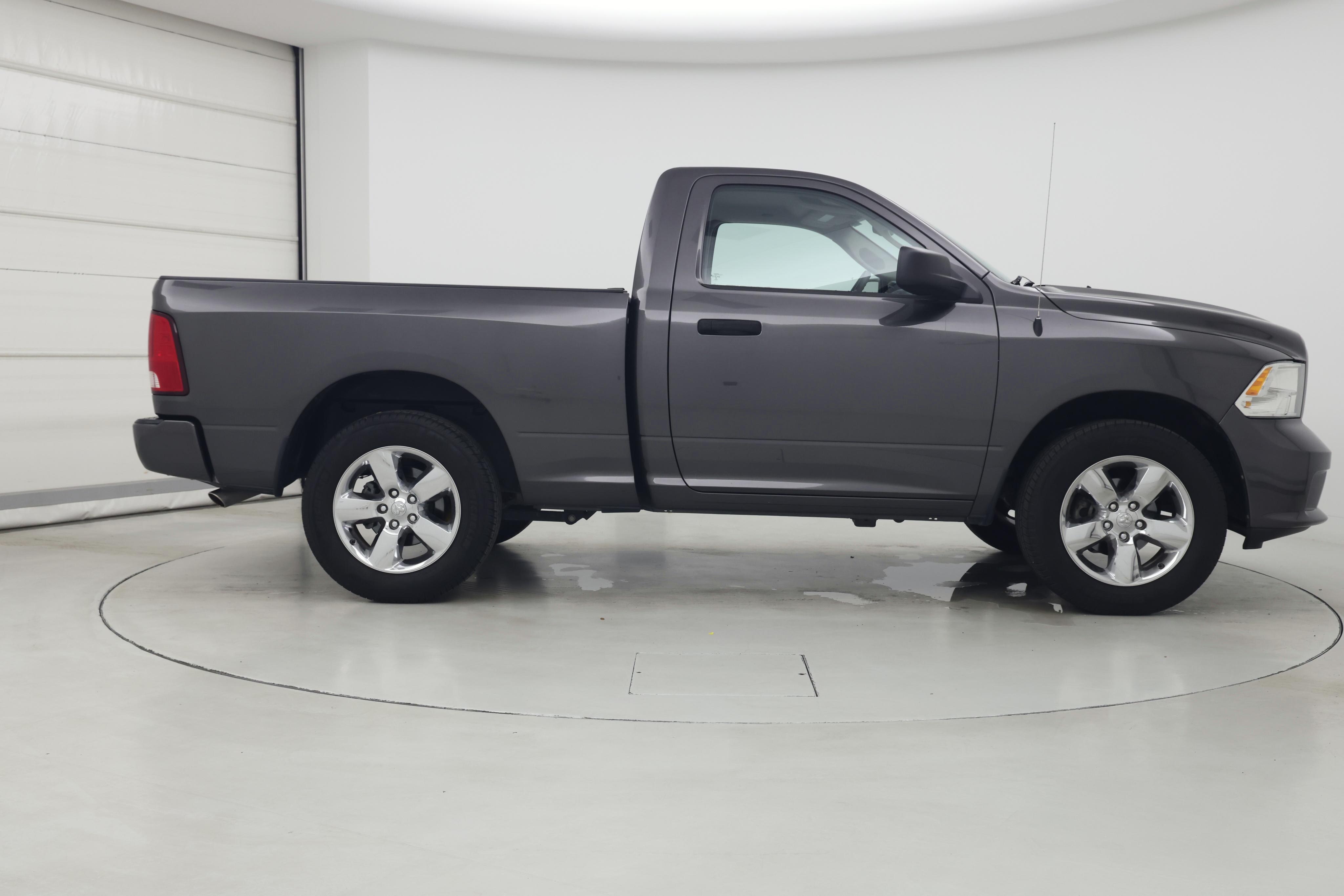 Thumbnail: 2019 RAM 1500 Classic - 7
