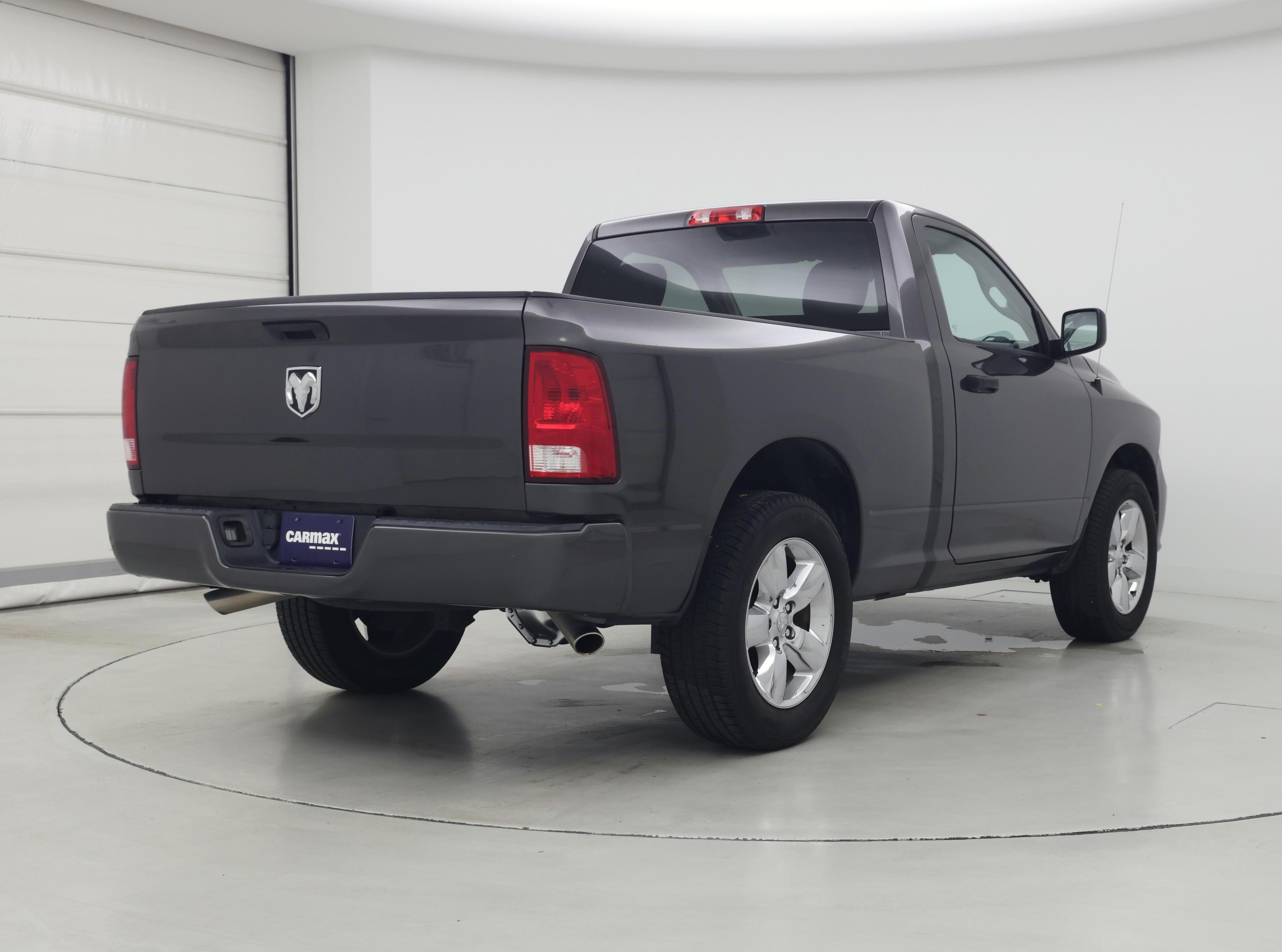 Thumbnail: 2019 RAM 1500 Classic - 8