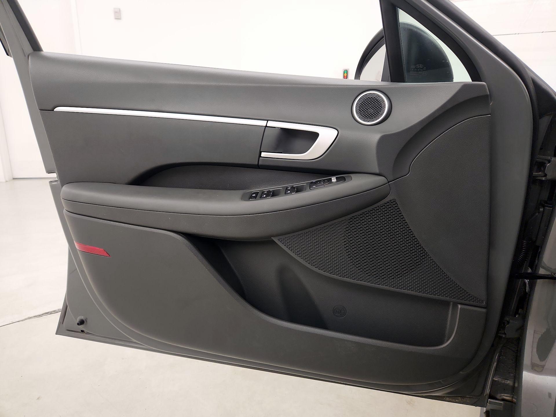 Thumbnail: 2021 Hyundai Sonata - 12