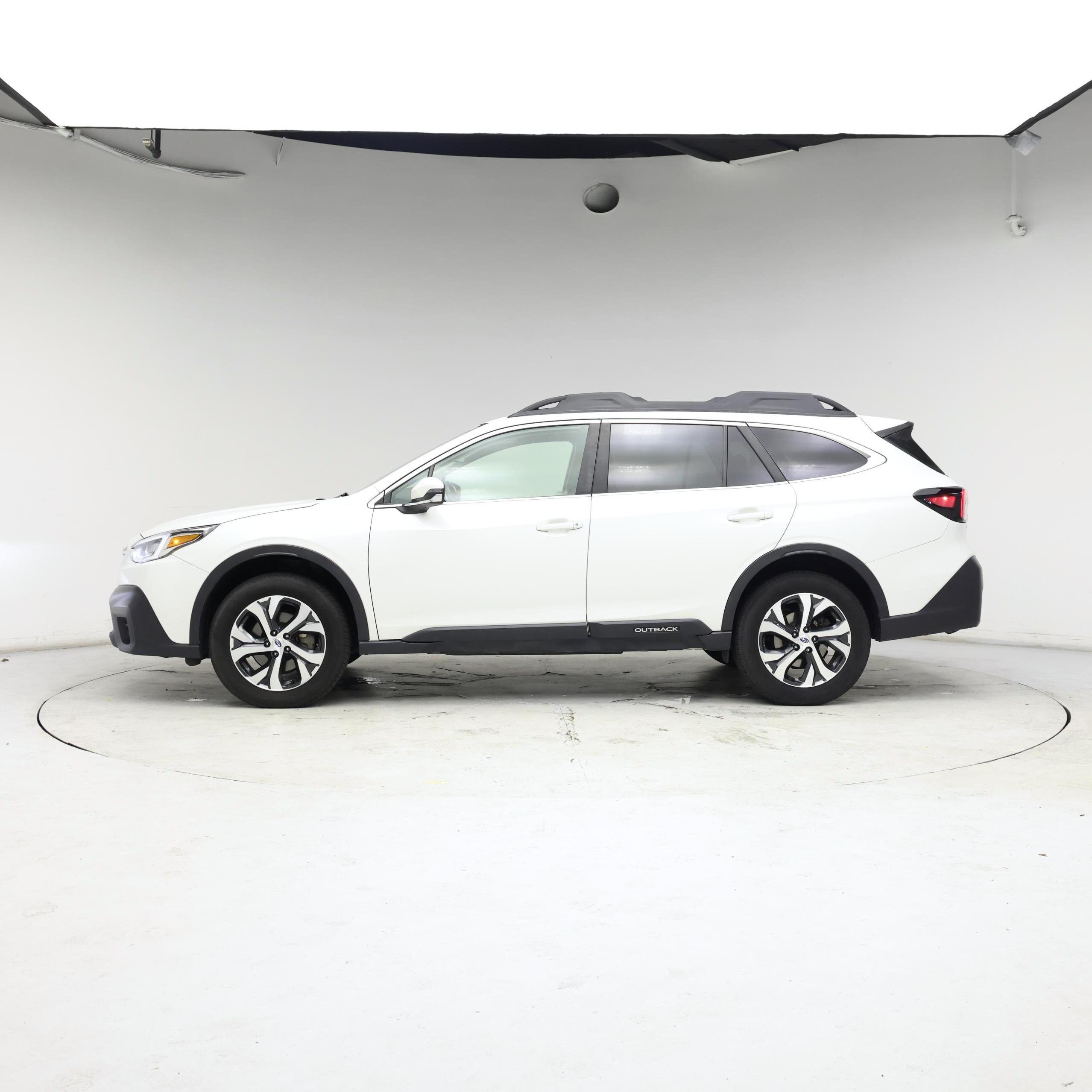 Thumbnail: 2020 Subaru Outback - 3