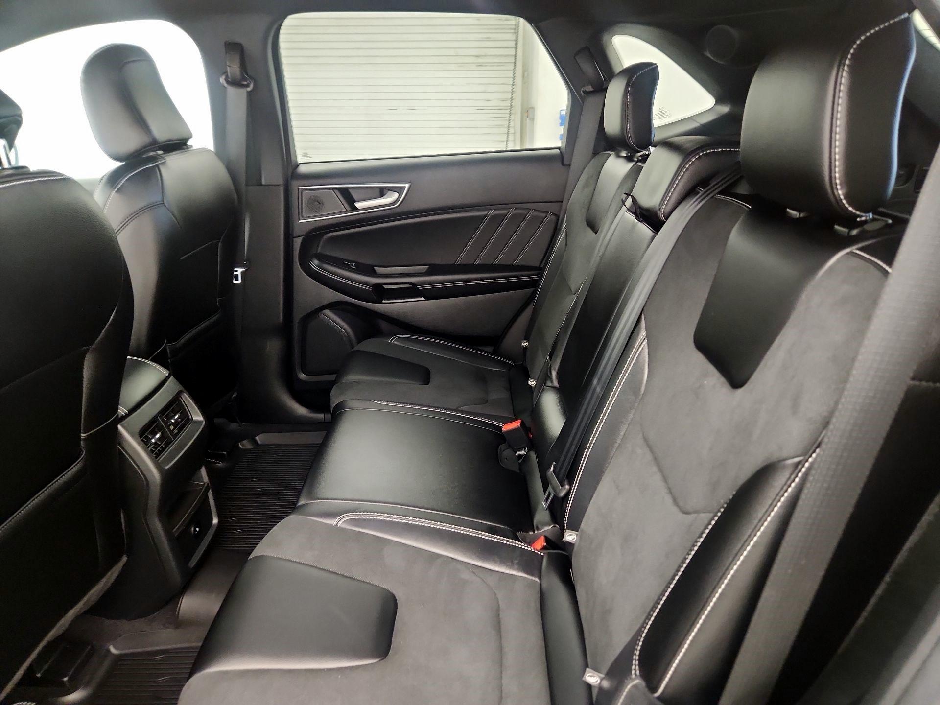 Thumbnail: 2023 Ford Edge - 19