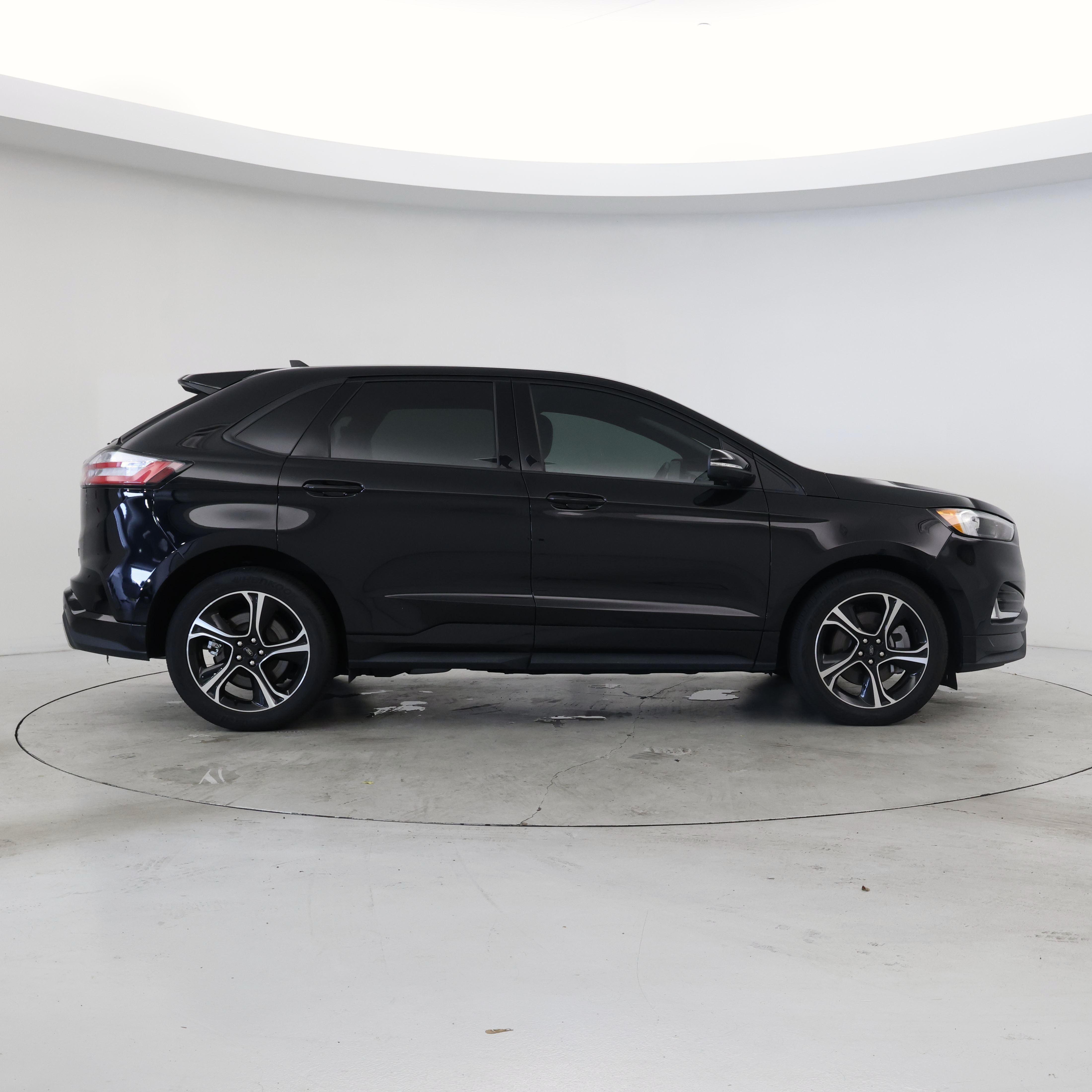 Thumbnail: 2023 Ford Edge - 7
