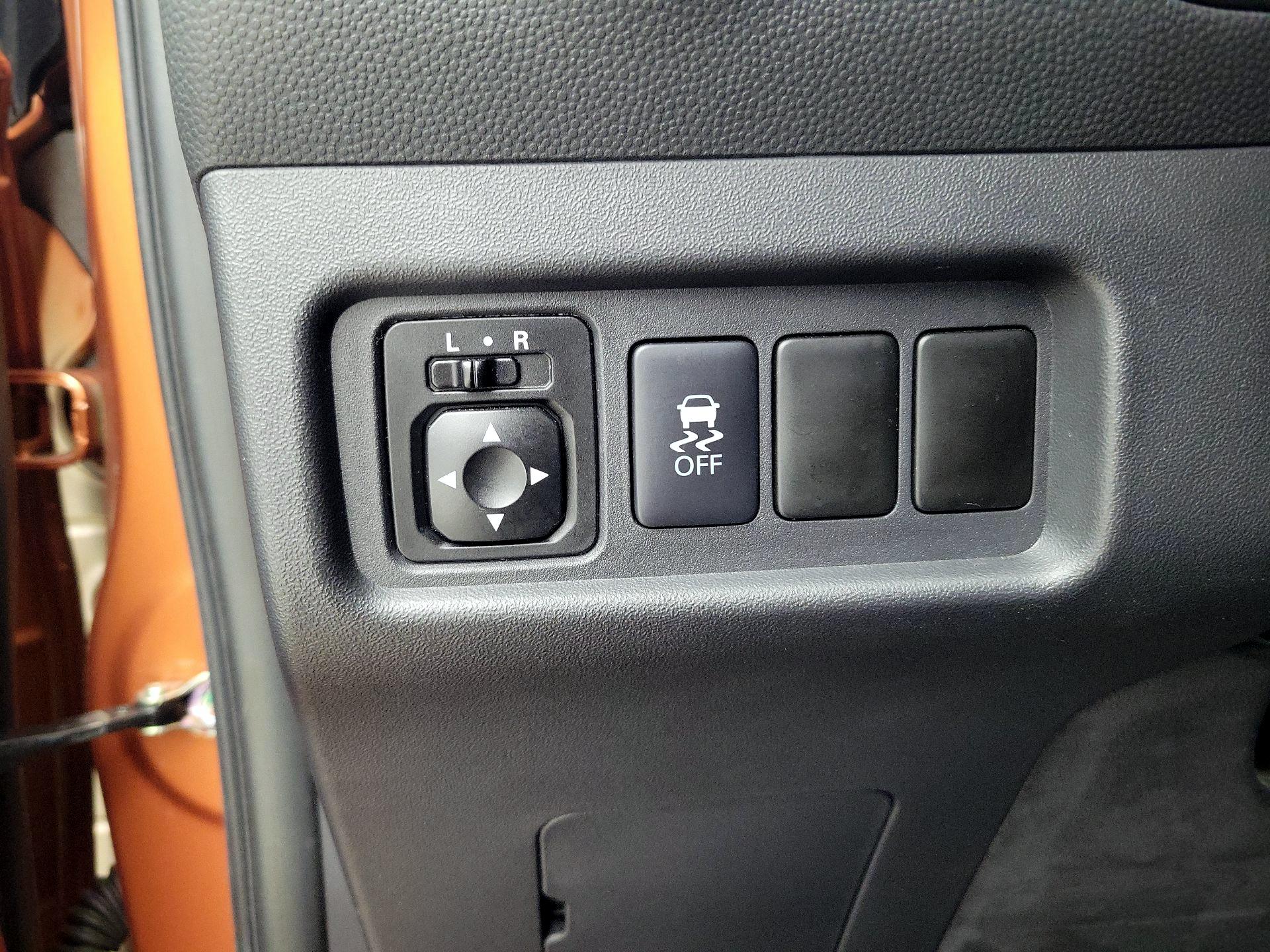 Thumbnail: 2019 Mitsubishi Mirage - 13