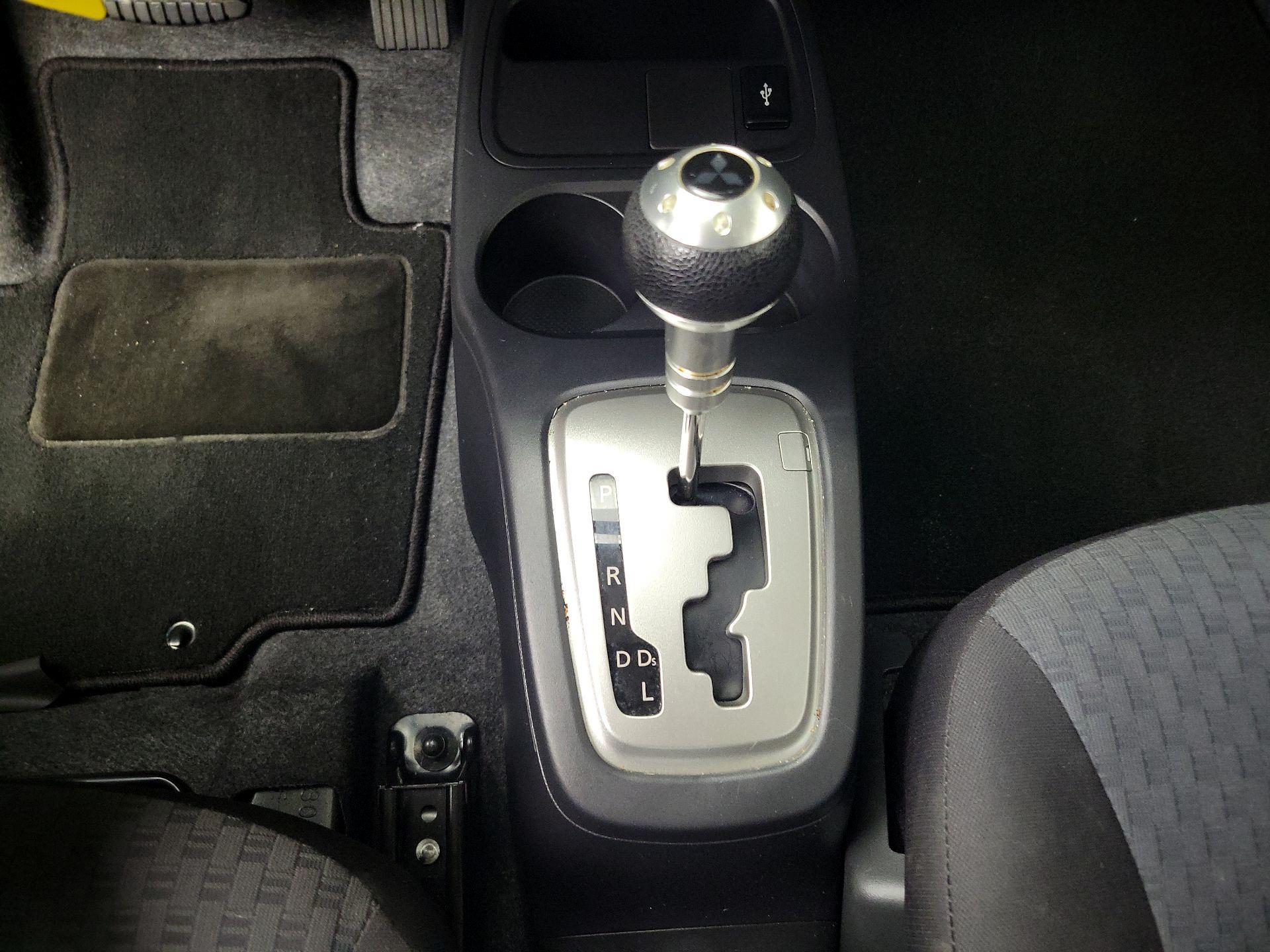 Thumbnail: 2019 Mitsubishi Mirage - 17
