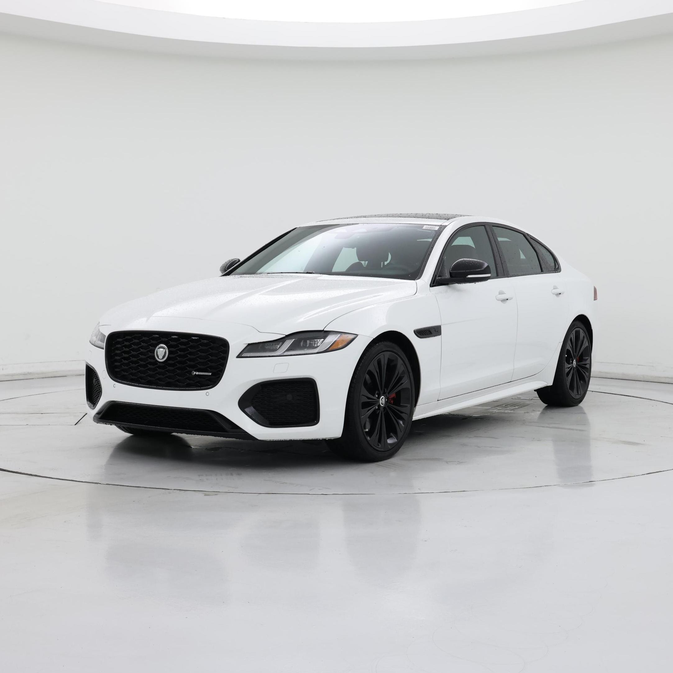 Thumbnail: 2024 Jaguar XF - 4