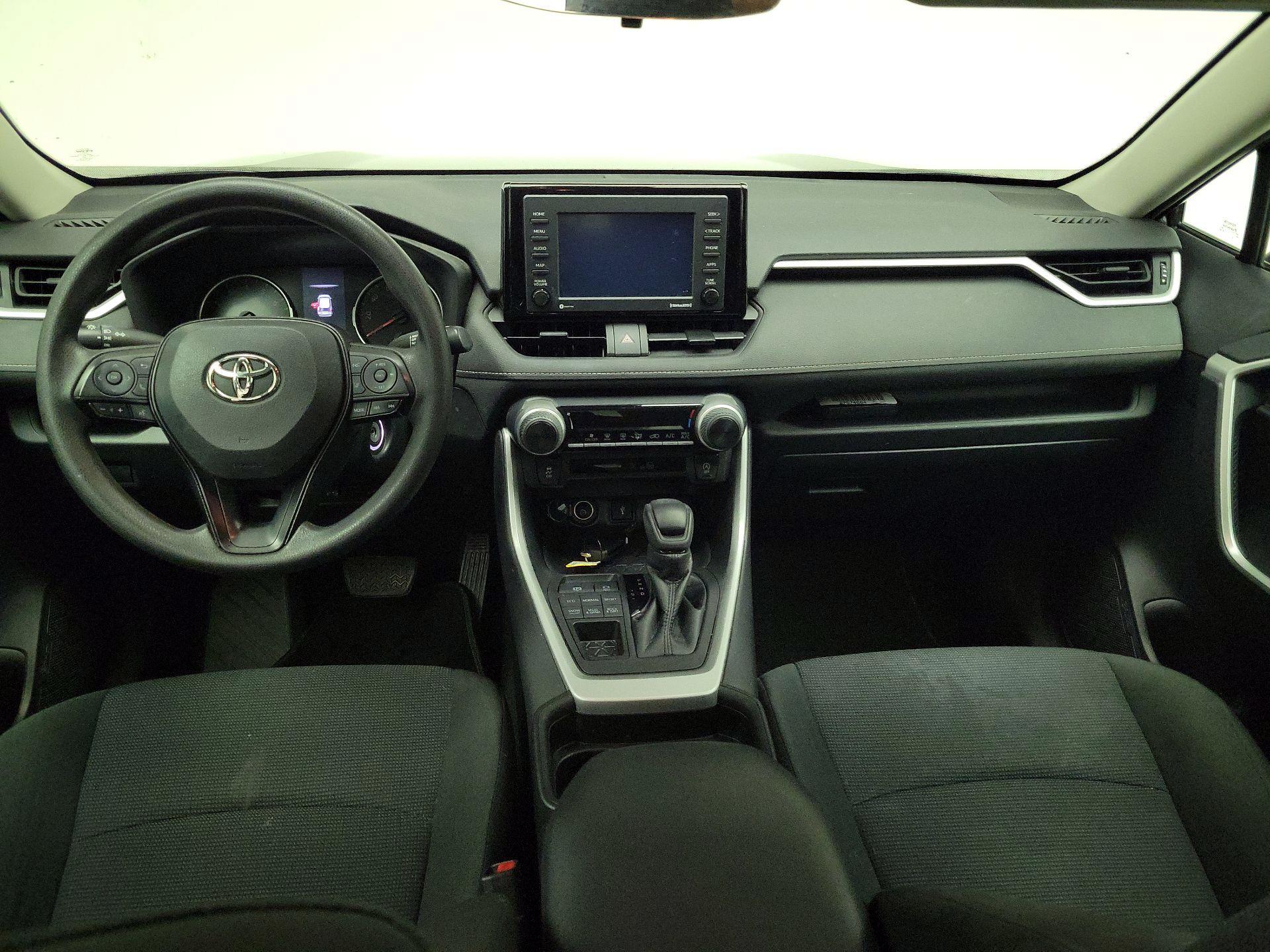 Thumbnail: 2021 Toyota RAV4 - 9