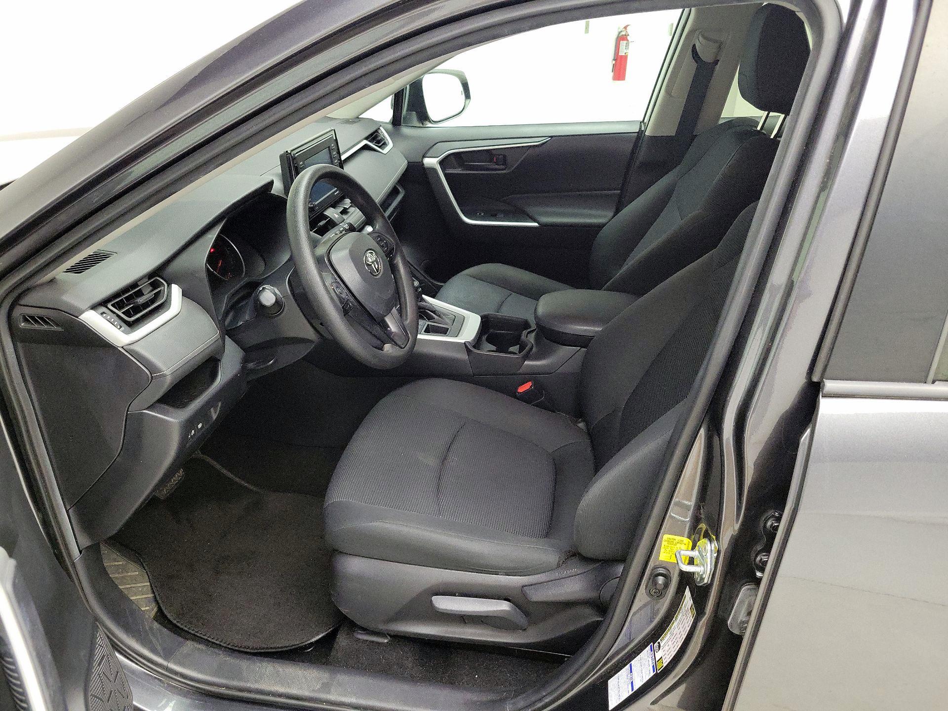 Thumbnail: 2021 Toyota RAV4 - 11