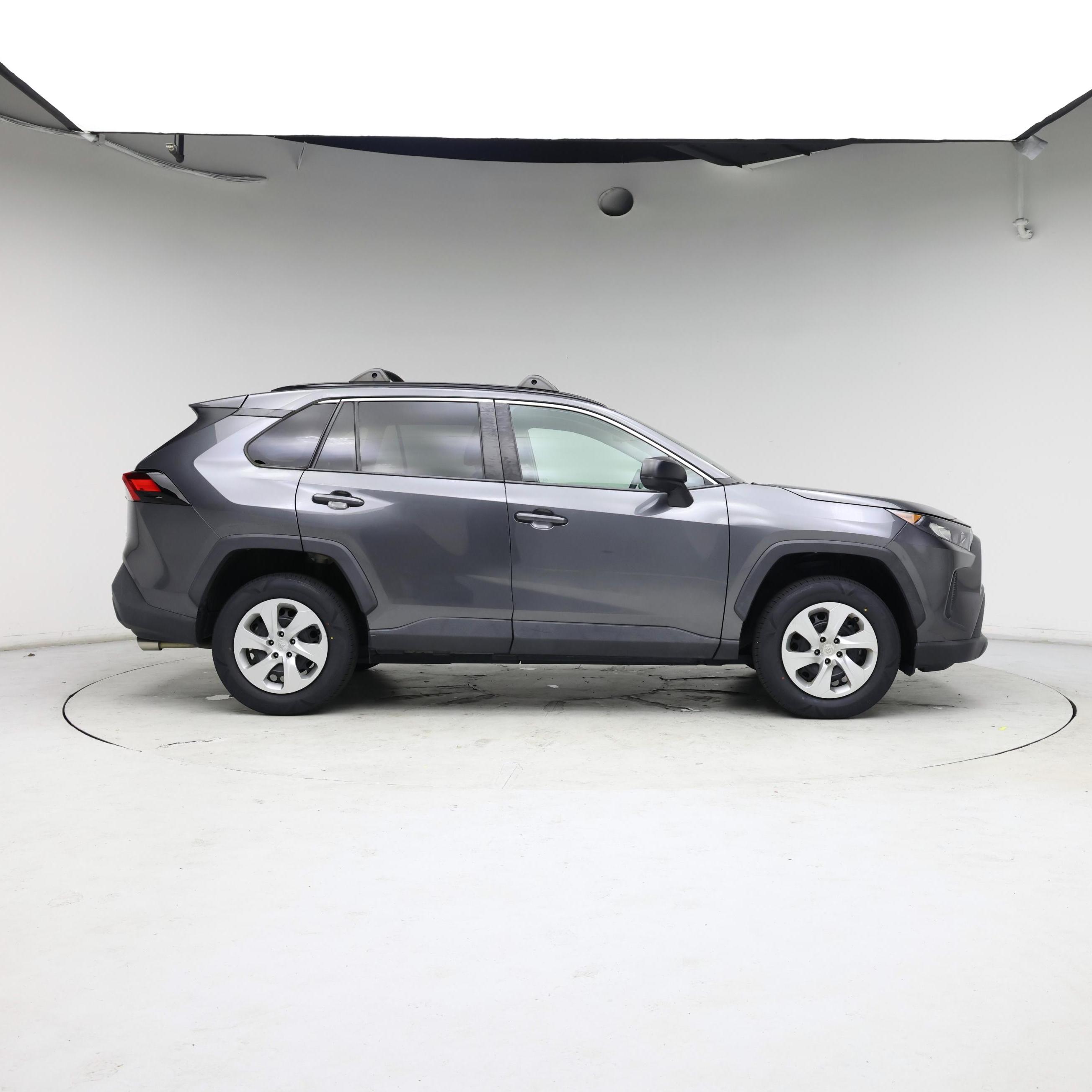 Thumbnail: 2021 Toyota RAV4 - 7