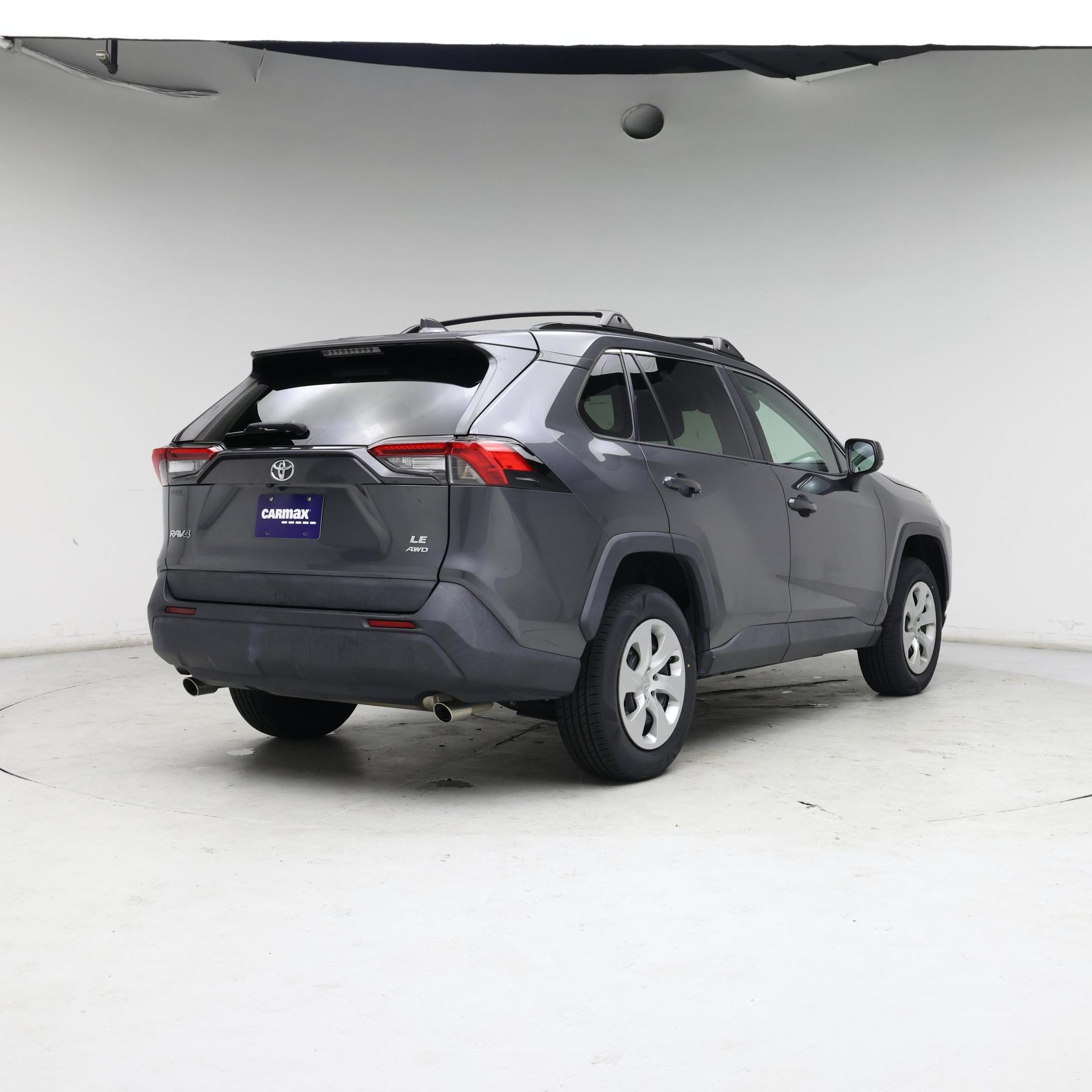 Thumbnail: 2021 Toyota RAV4 - 8