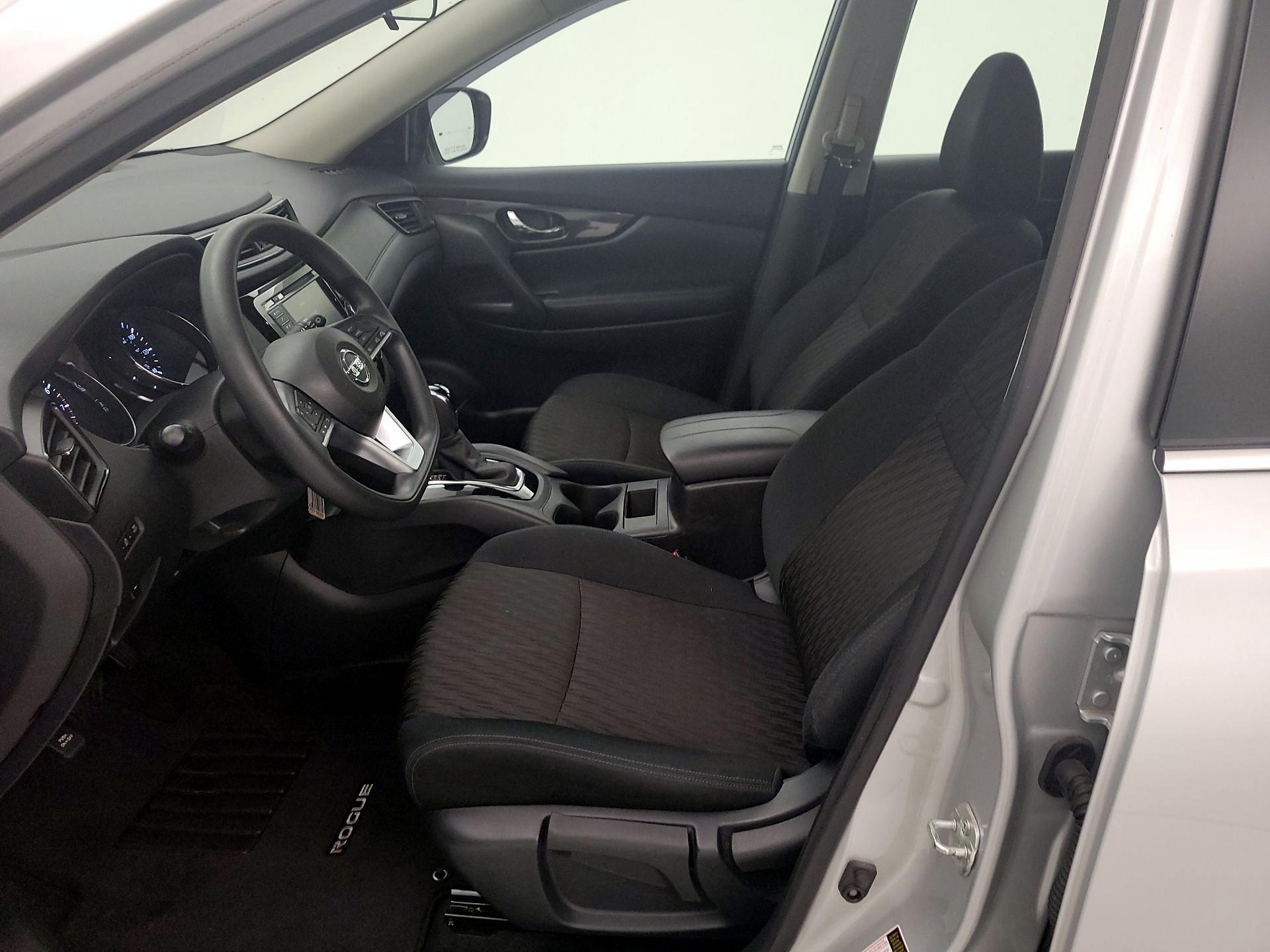 Thumbnail: 2018 Nissan Rogue - 11