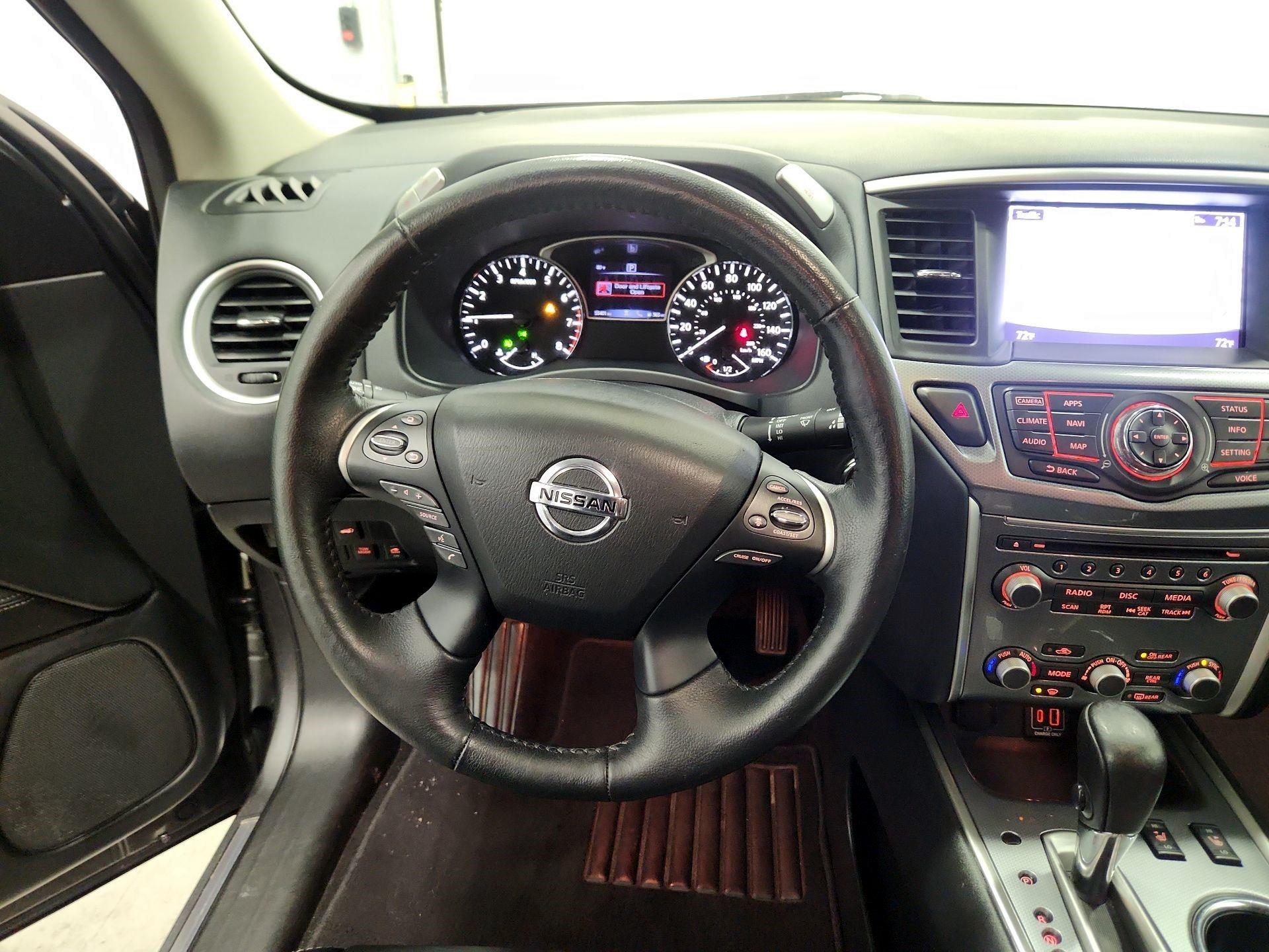 Thumbnail: 2020 Nissan Pathfinder - 10
