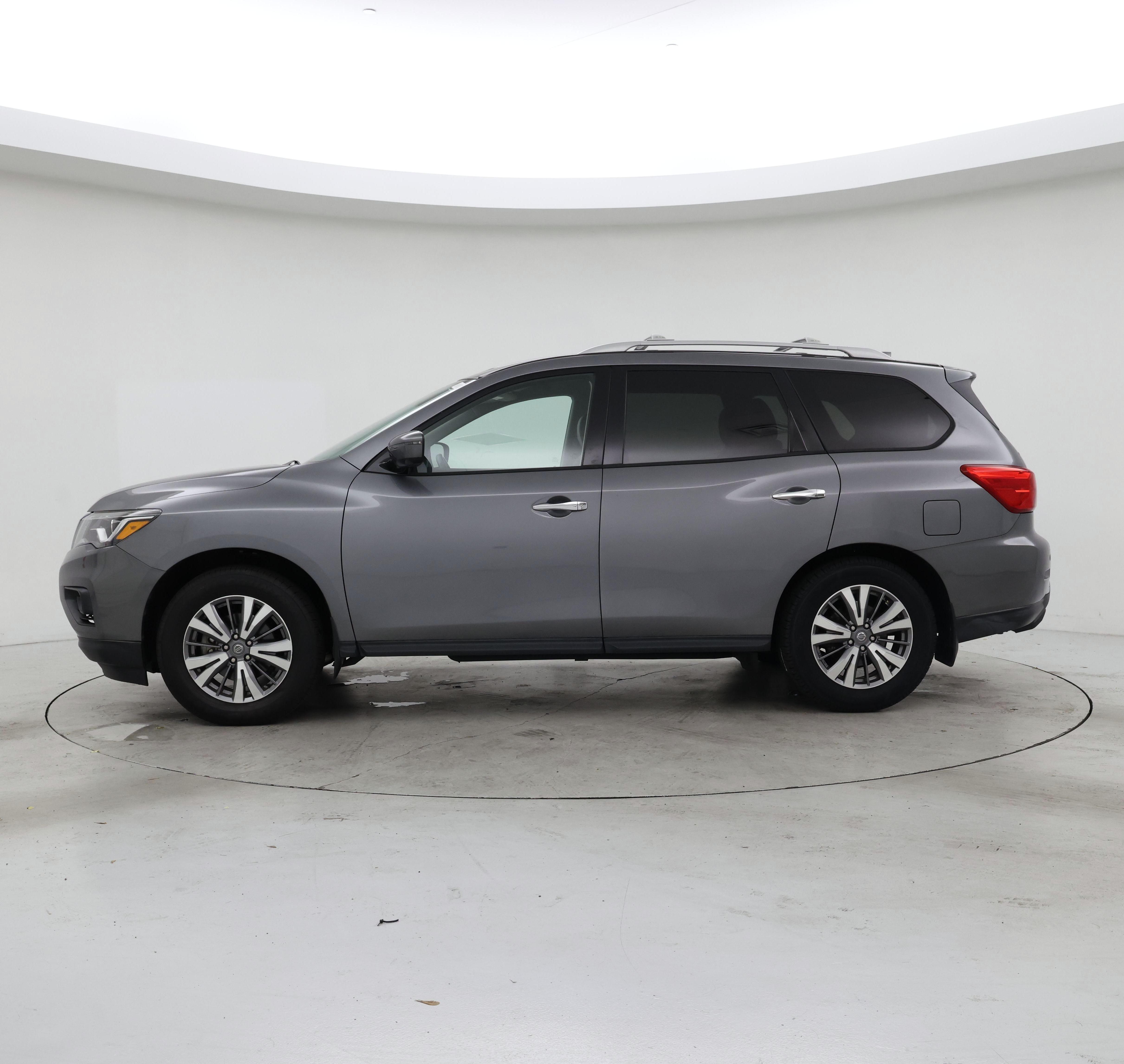 Thumbnail: 2020 Nissan Pathfinder - 3