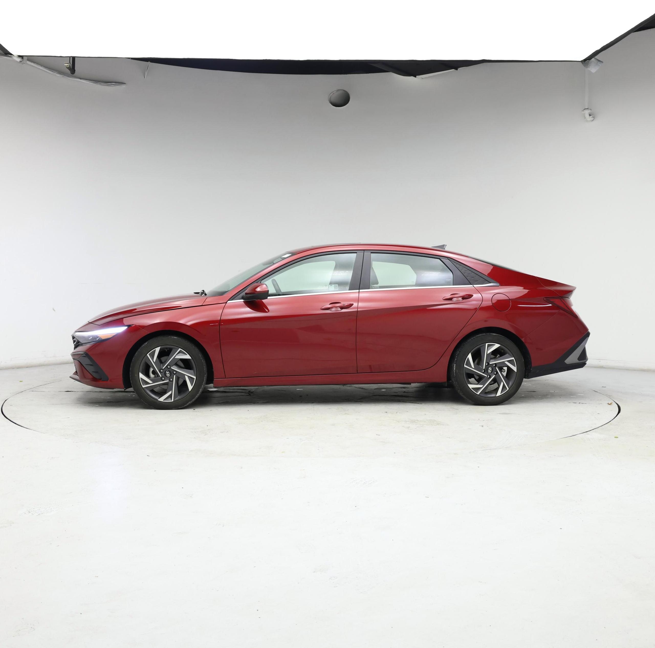 Thumbnail: 2024 Hyundai Elantra - 3