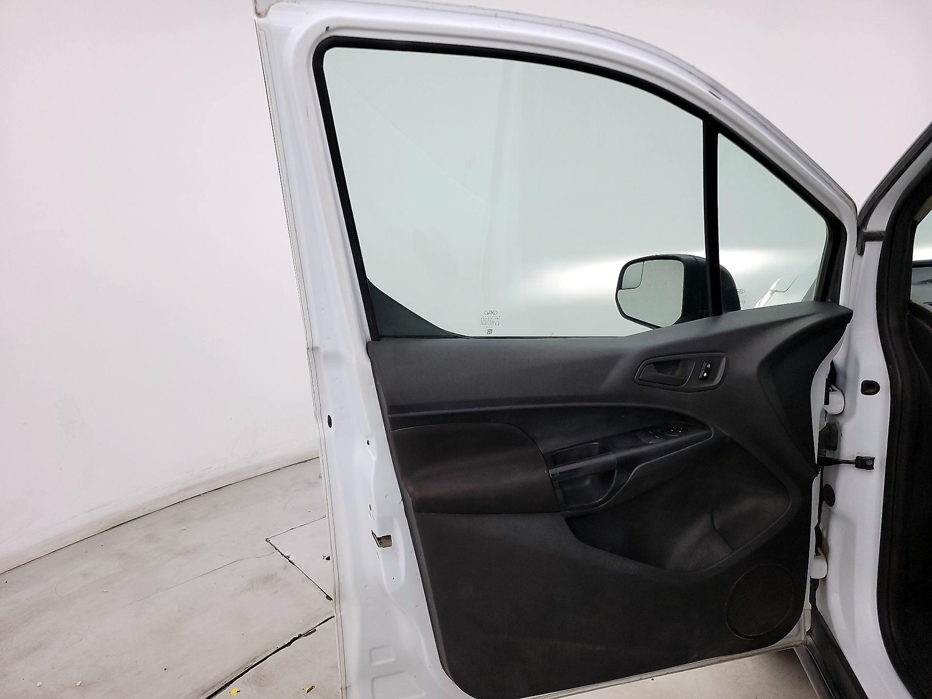 Thumbnail: 2017 Ford Transit Series - 12