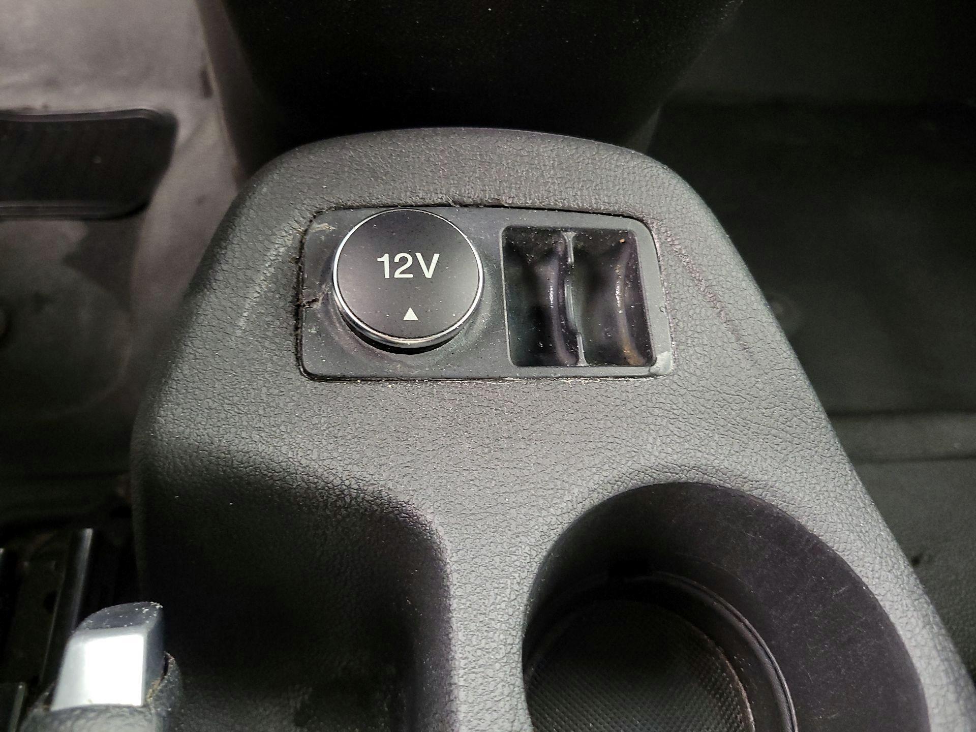 Thumbnail: 2017 Ford Transit Series - 17