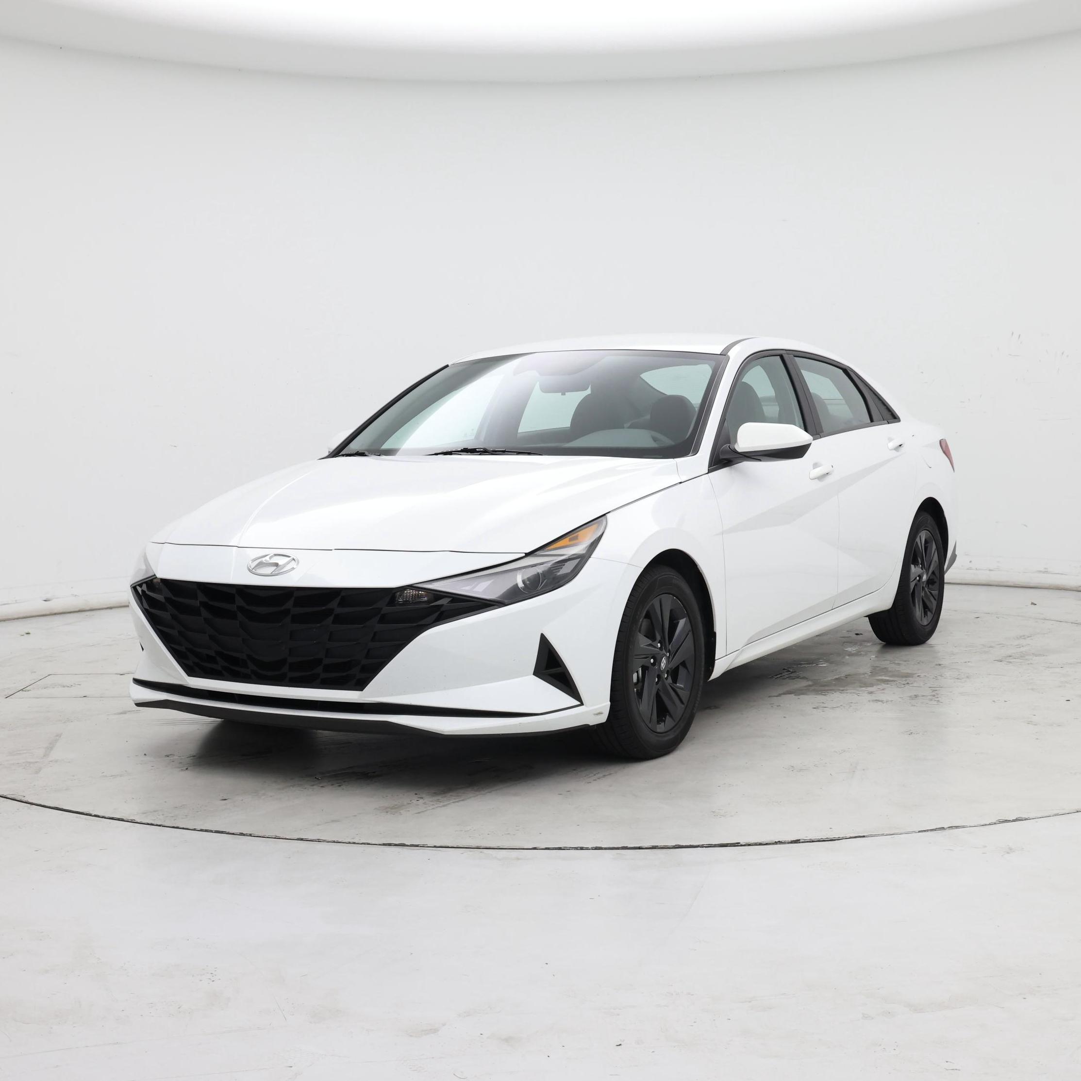 Thumbnail: 2023 Hyundai Elantra - 4