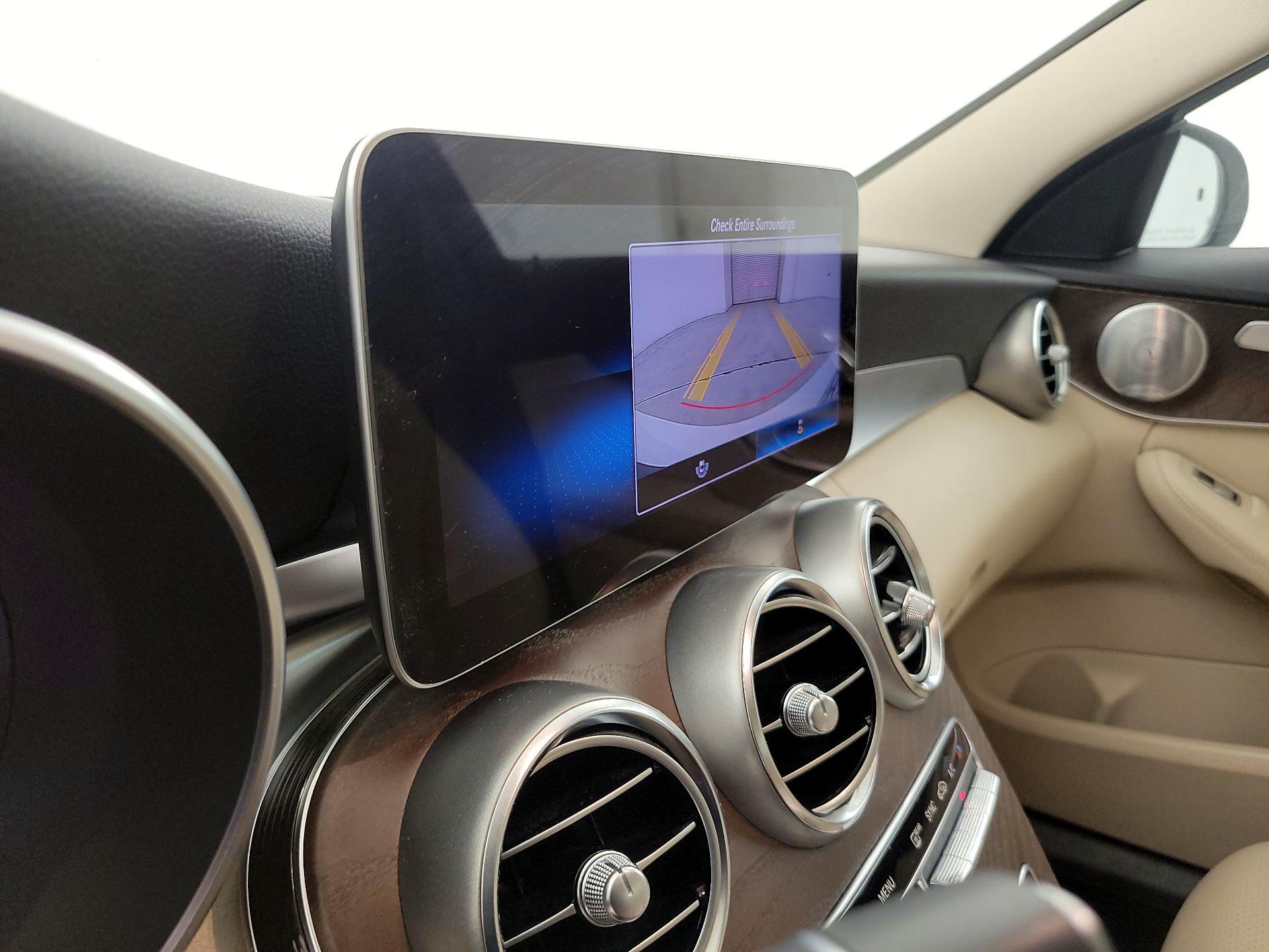 Thumbnail: 2019 Mercedes-Benz C-Class - 14