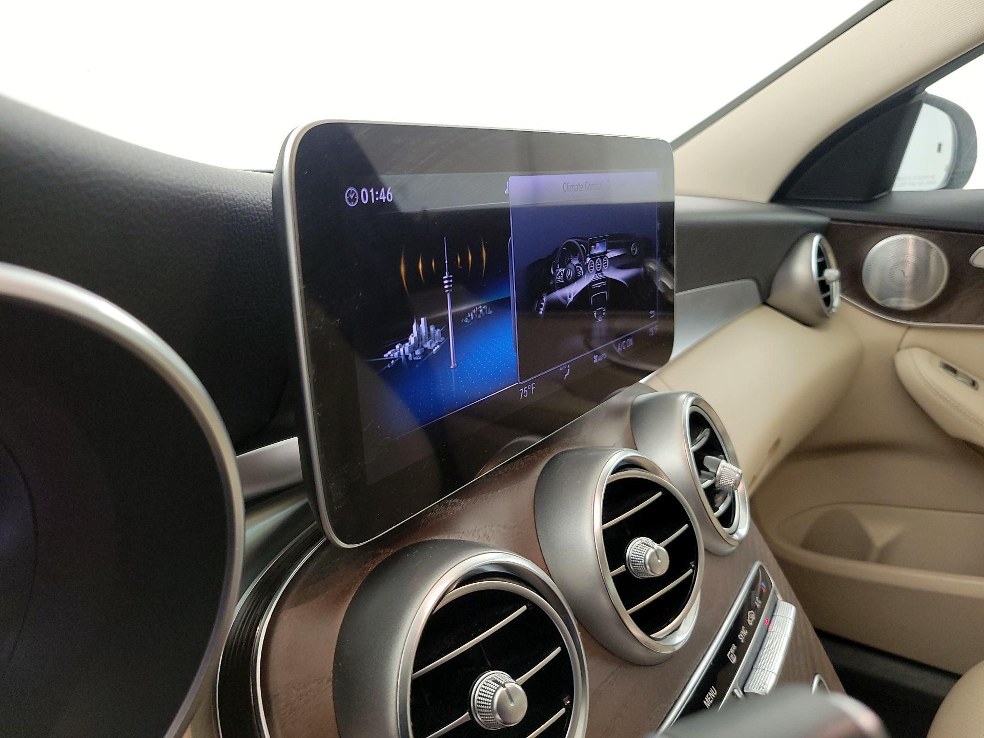 Thumbnail: 2019 Mercedes-Benz C-Class - 16