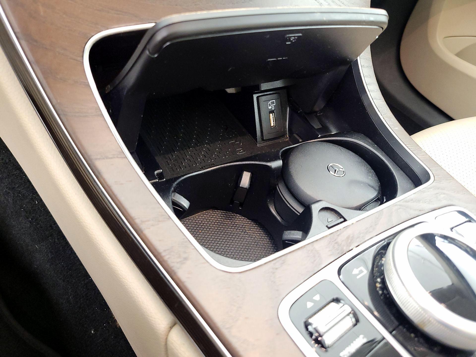 Thumbnail: 2019 Mercedes-Benz C-Class - 18